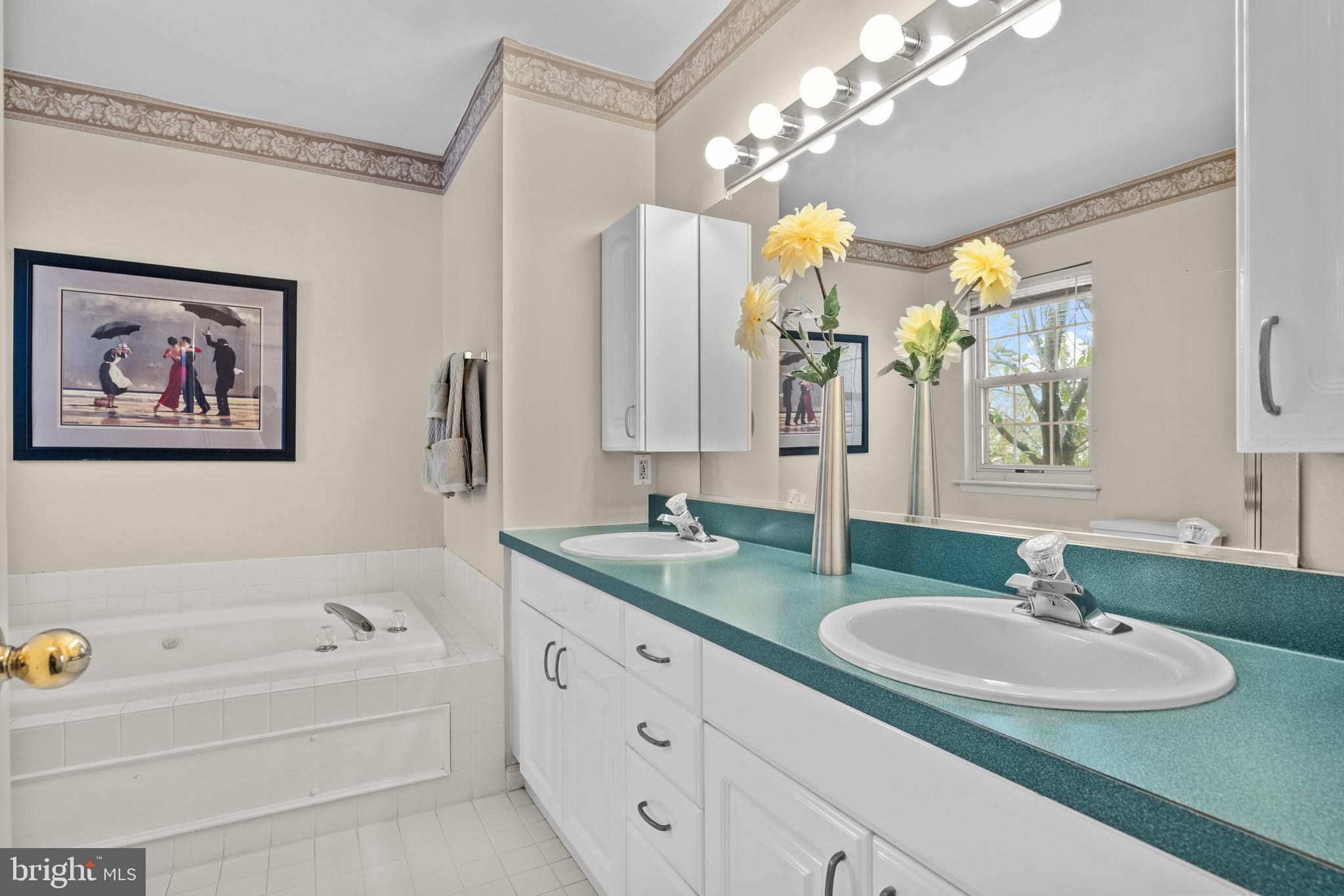 HEDGEROW WOODS - Residential