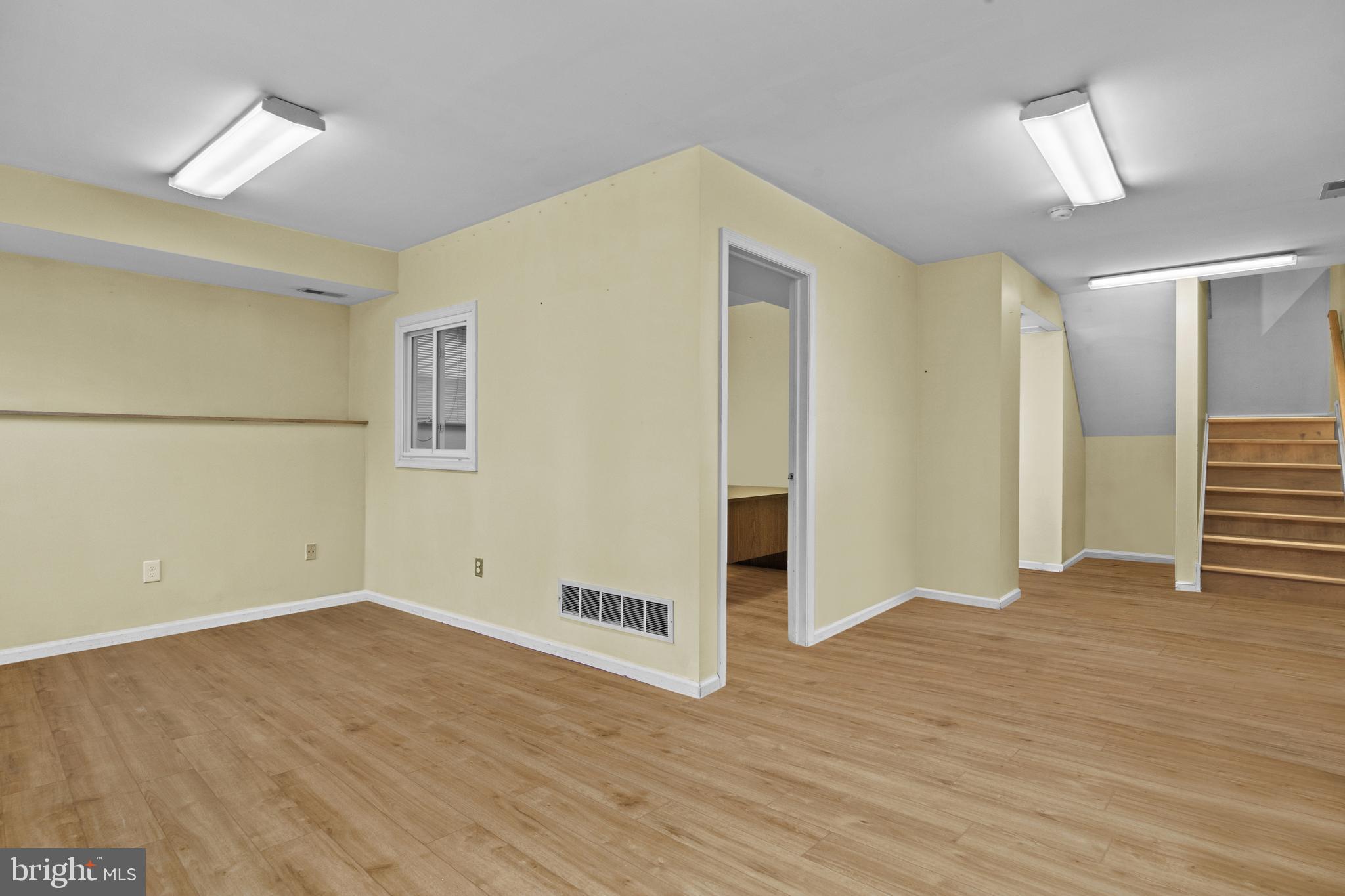 HEDGEROW WOODS - Residential