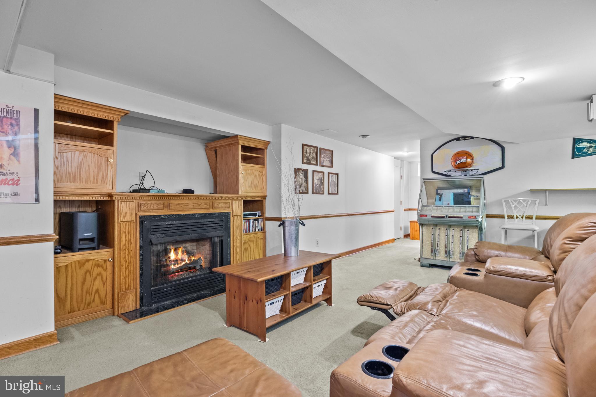 HEDGEROW WOODS - Residential