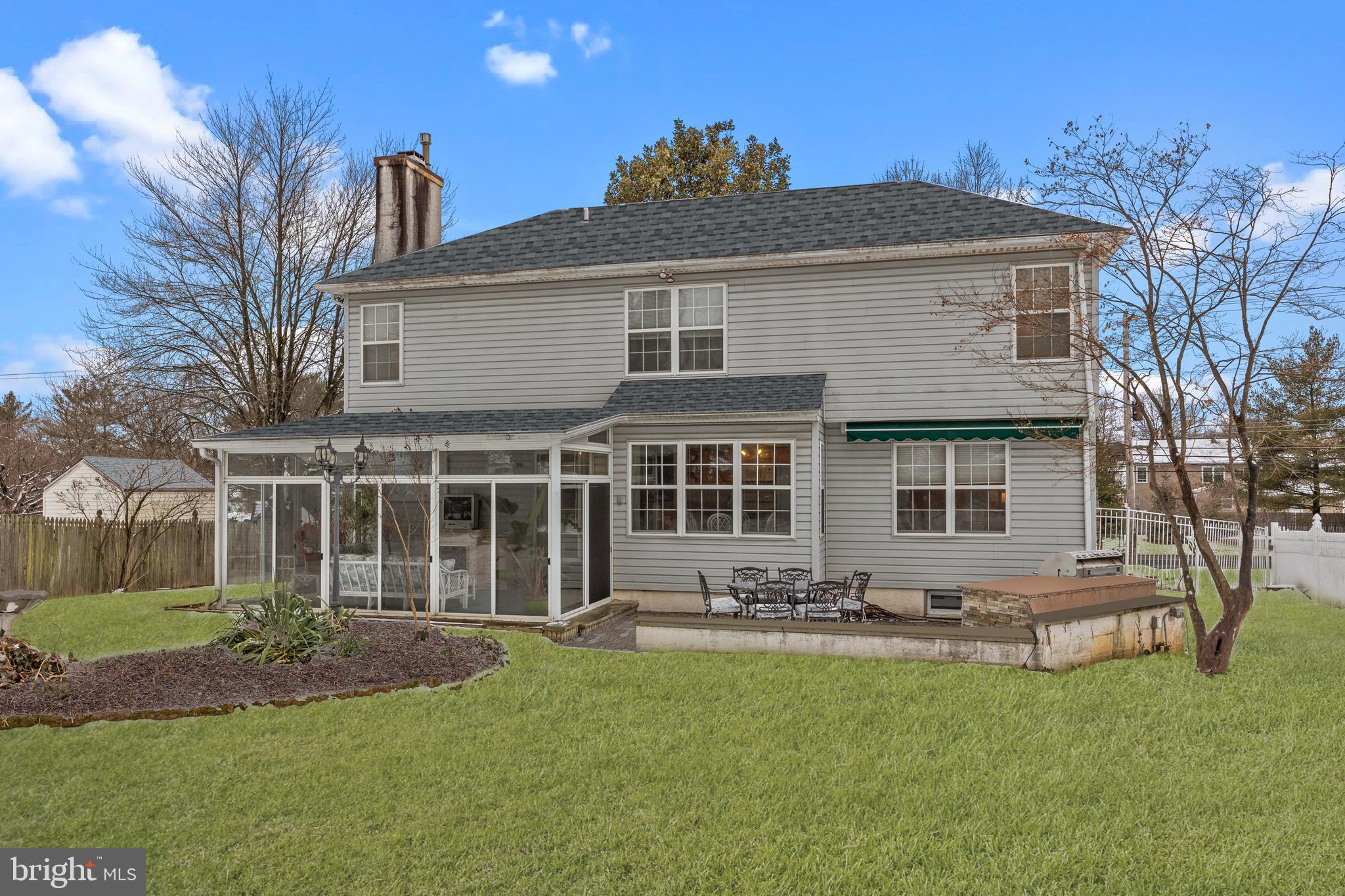 HEDGEROW WOODS - Residential