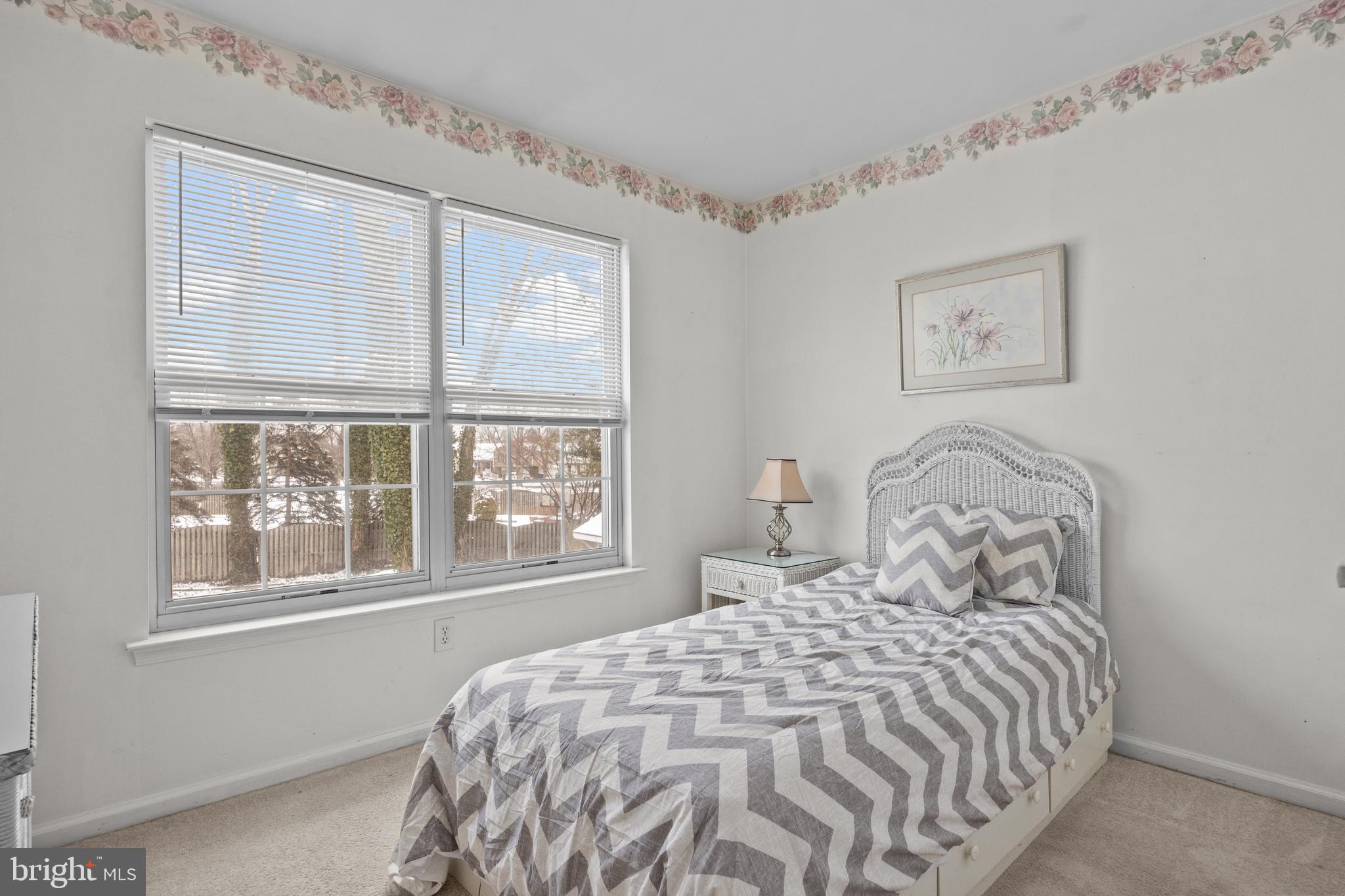 HEDGEROW WOODS - Residential