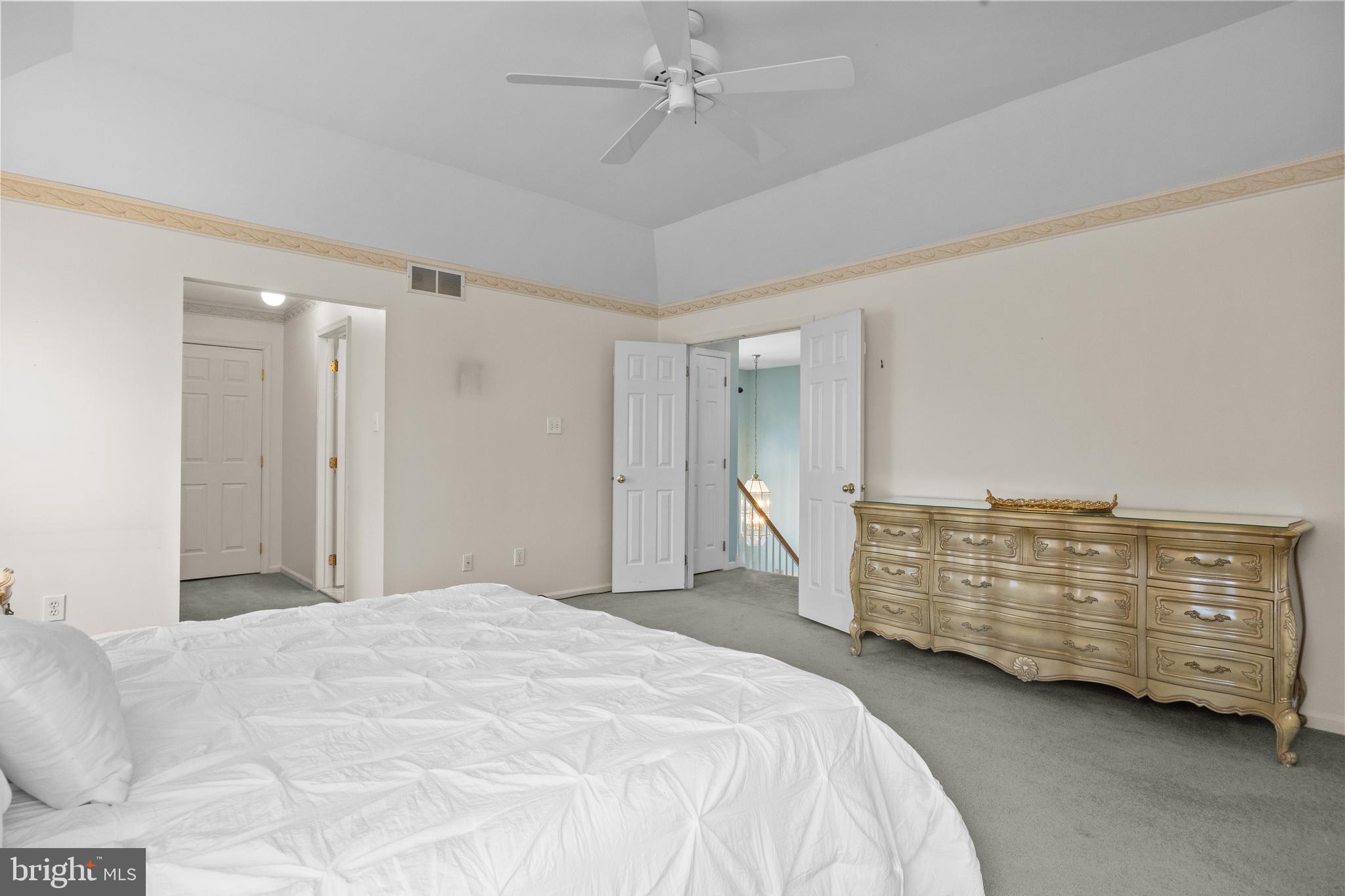 HEDGEROW WOODS - Residential