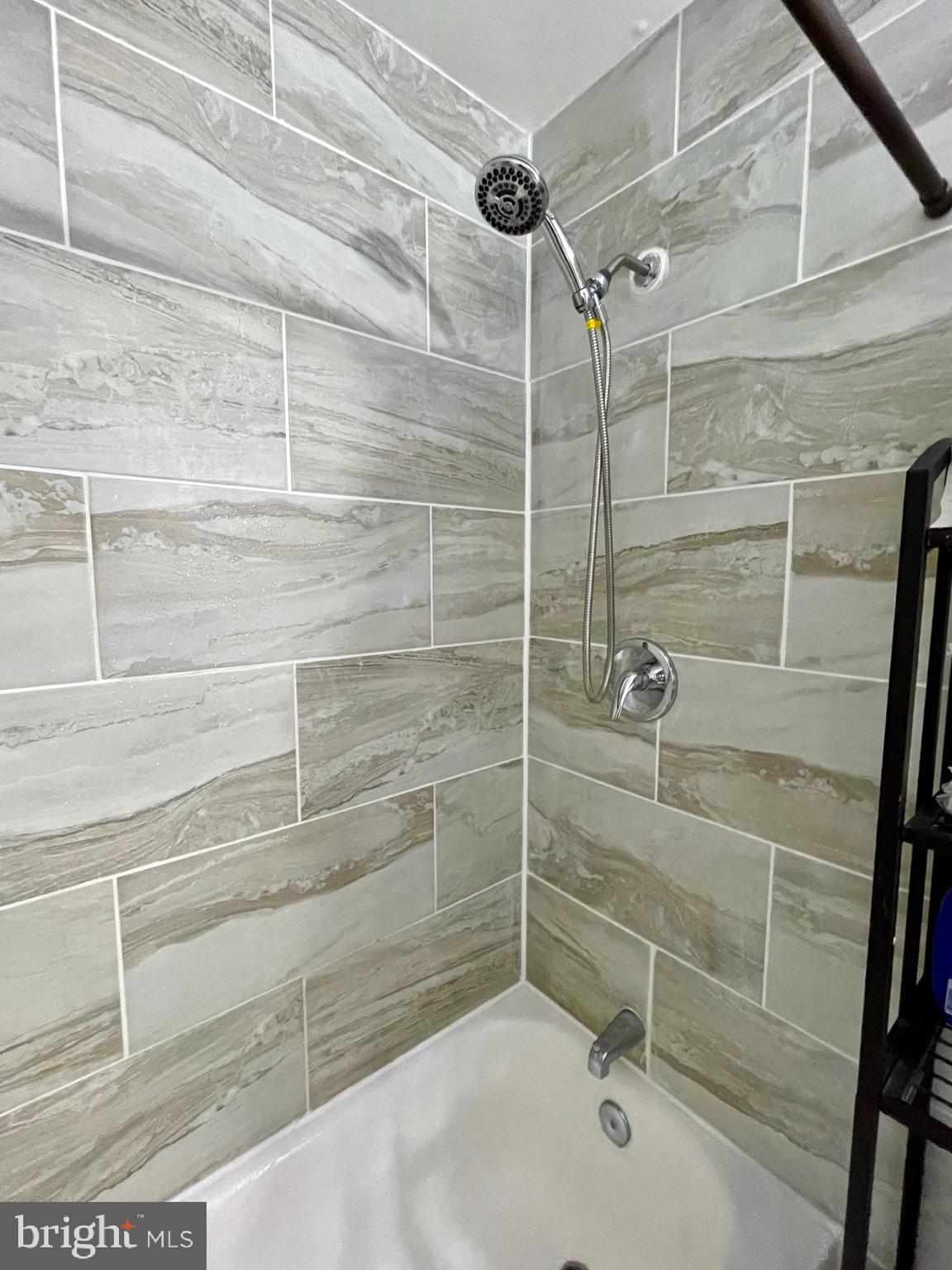 MARYLAND PLACE - Residential