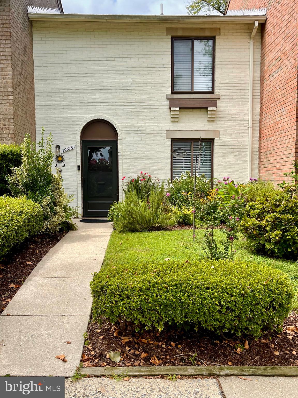 MARYLAND PLACE - Residential