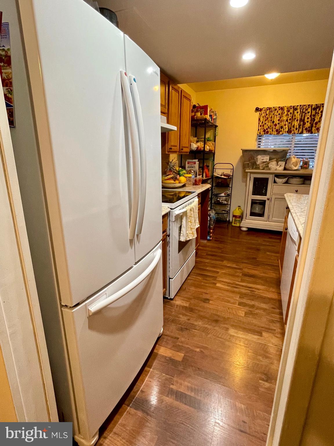 MARYLAND PLACE - Residential