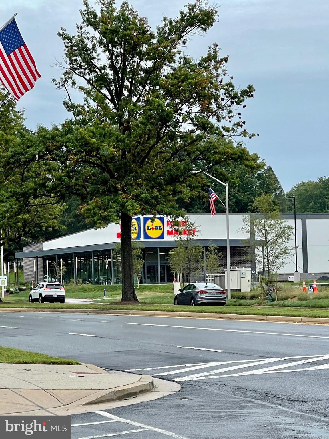 MARYLAND PLACE - Residential