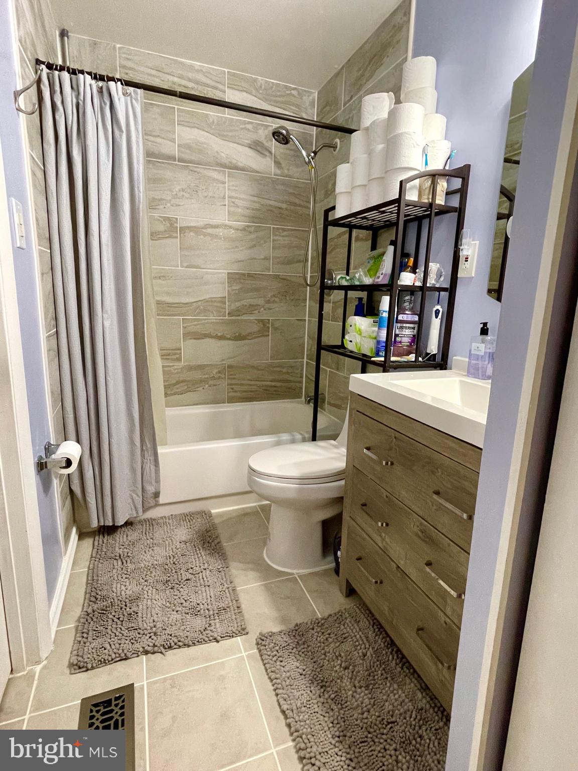 MARYLAND PLACE - Residential