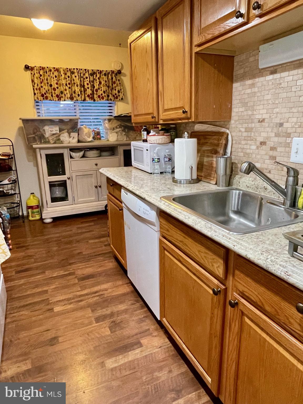 MARYLAND PLACE - Residential