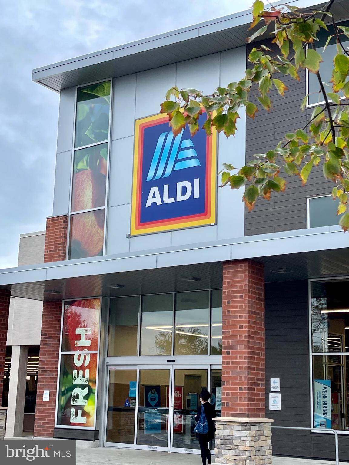 MARYLAND PLACE - Residential