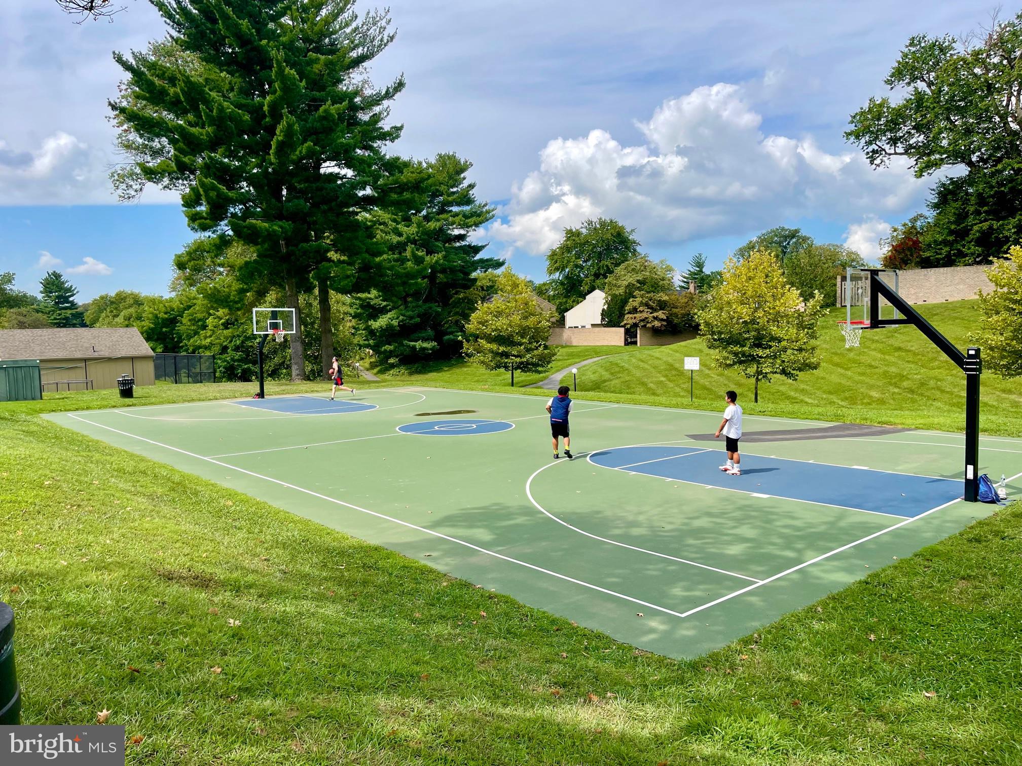 MARYLAND PLACE - Residential