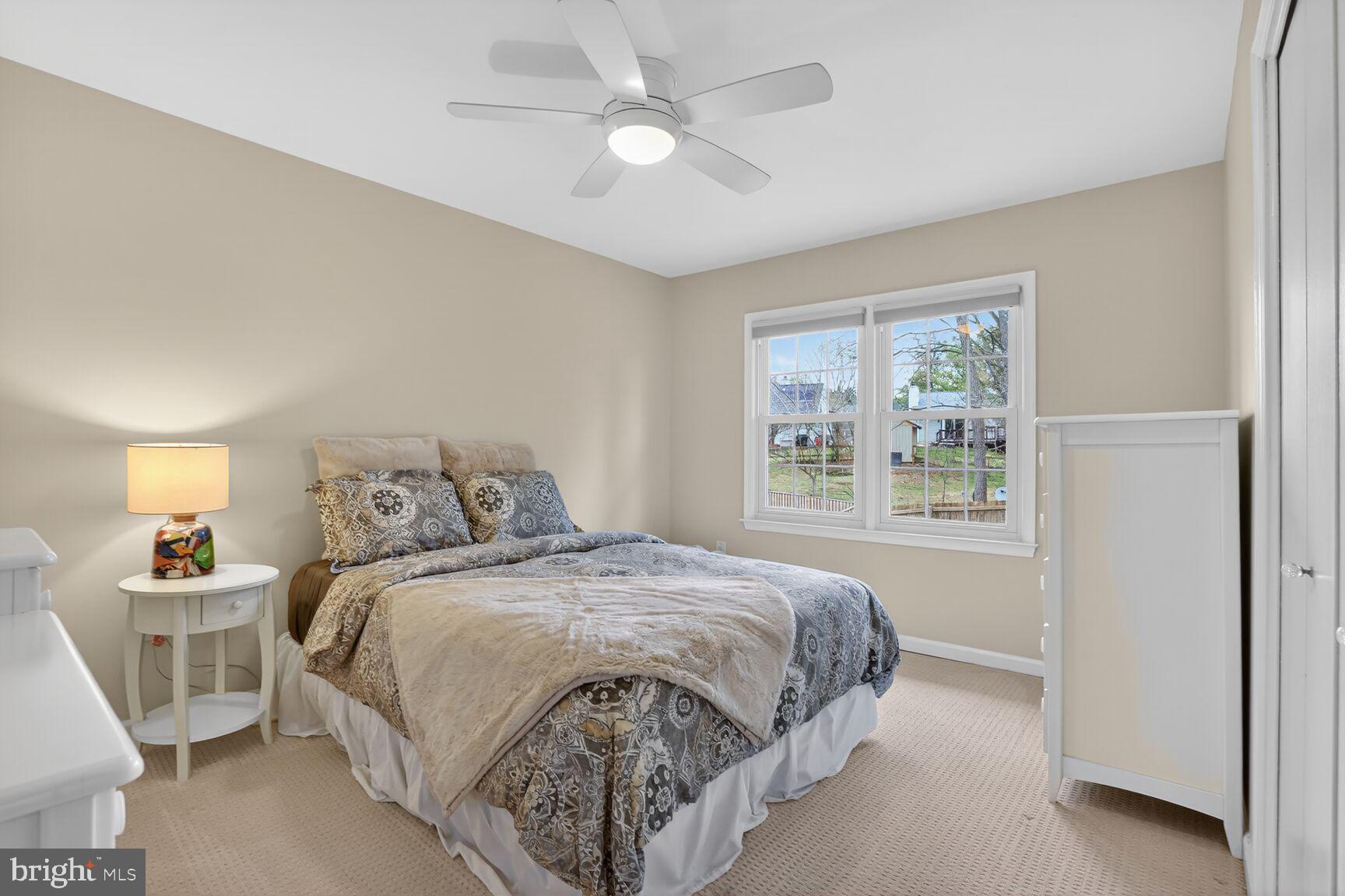 CRESTBROOK - Residential