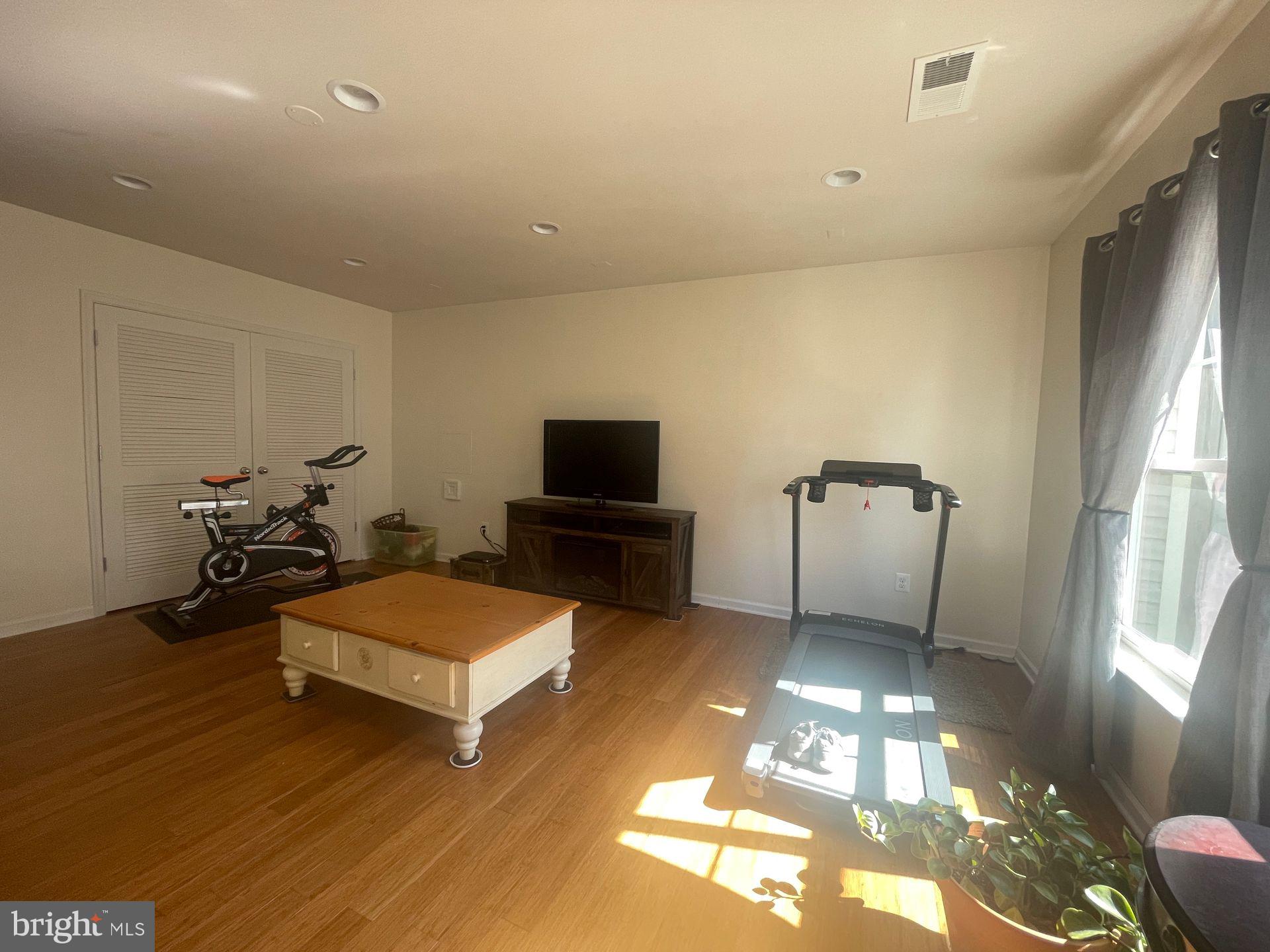 SNOWDEN BRIDGE - Residential Lease