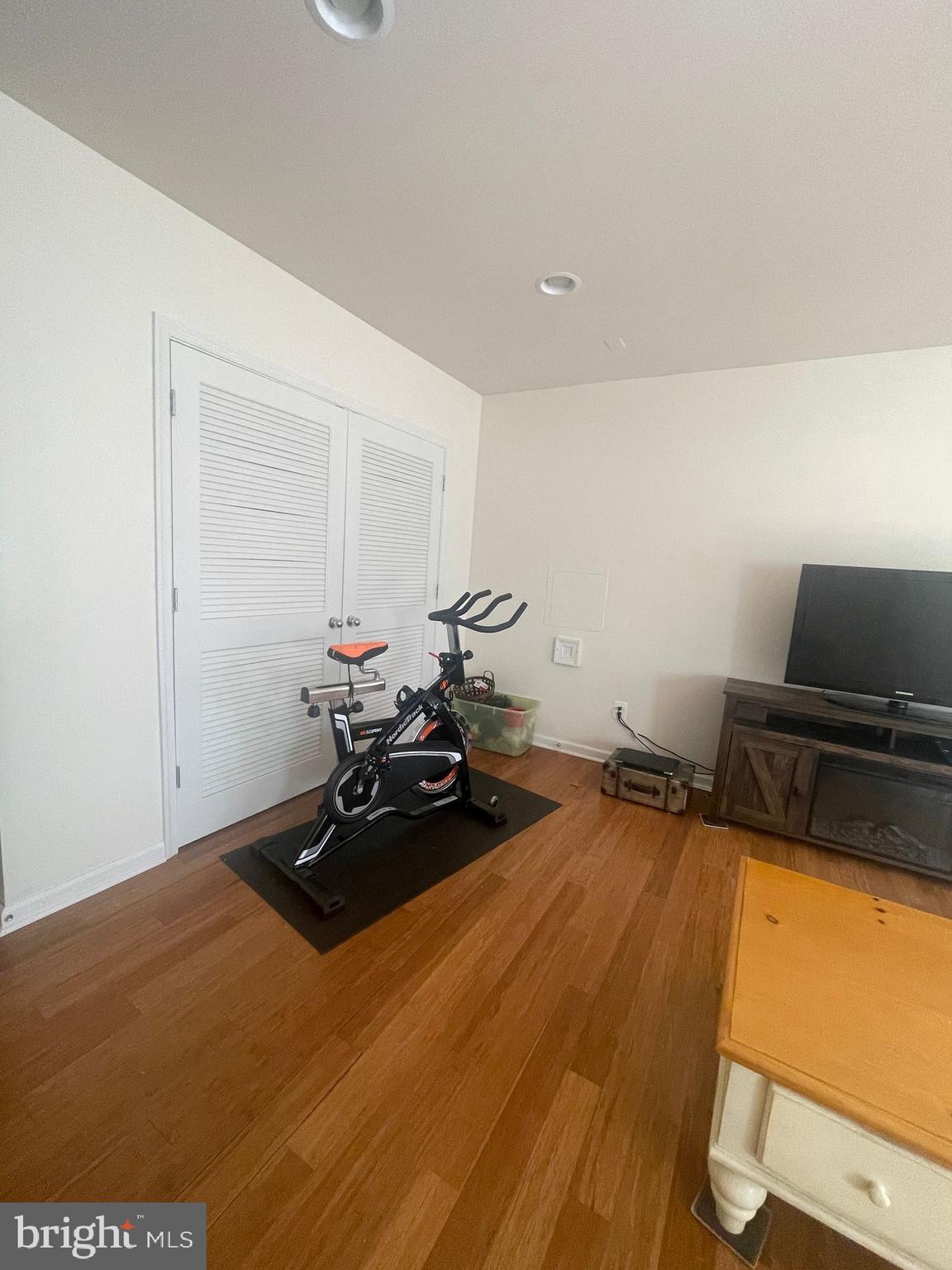 SNOWDEN BRIDGE - Residential Lease