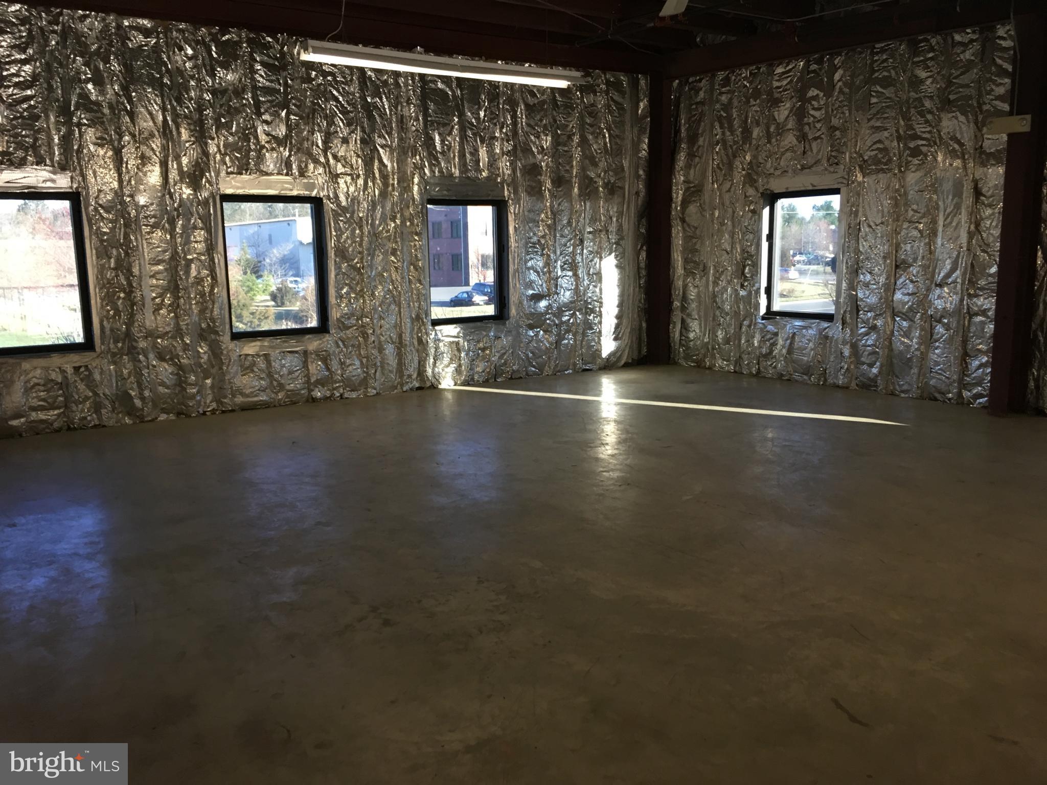 VIRGINIA MEADOWS - Commercial Lease