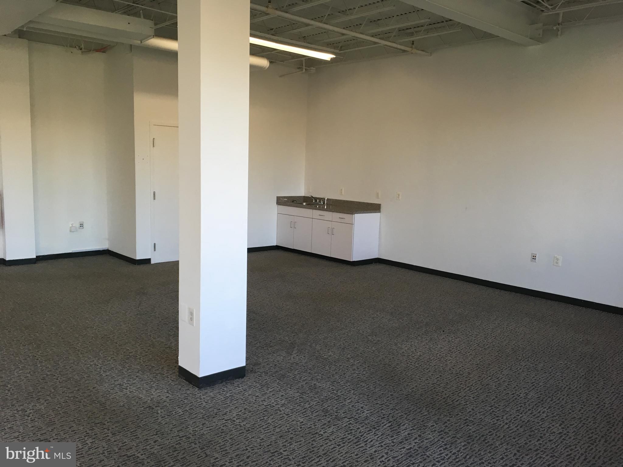 VIRGINIA MEADOWS - Commercial Lease