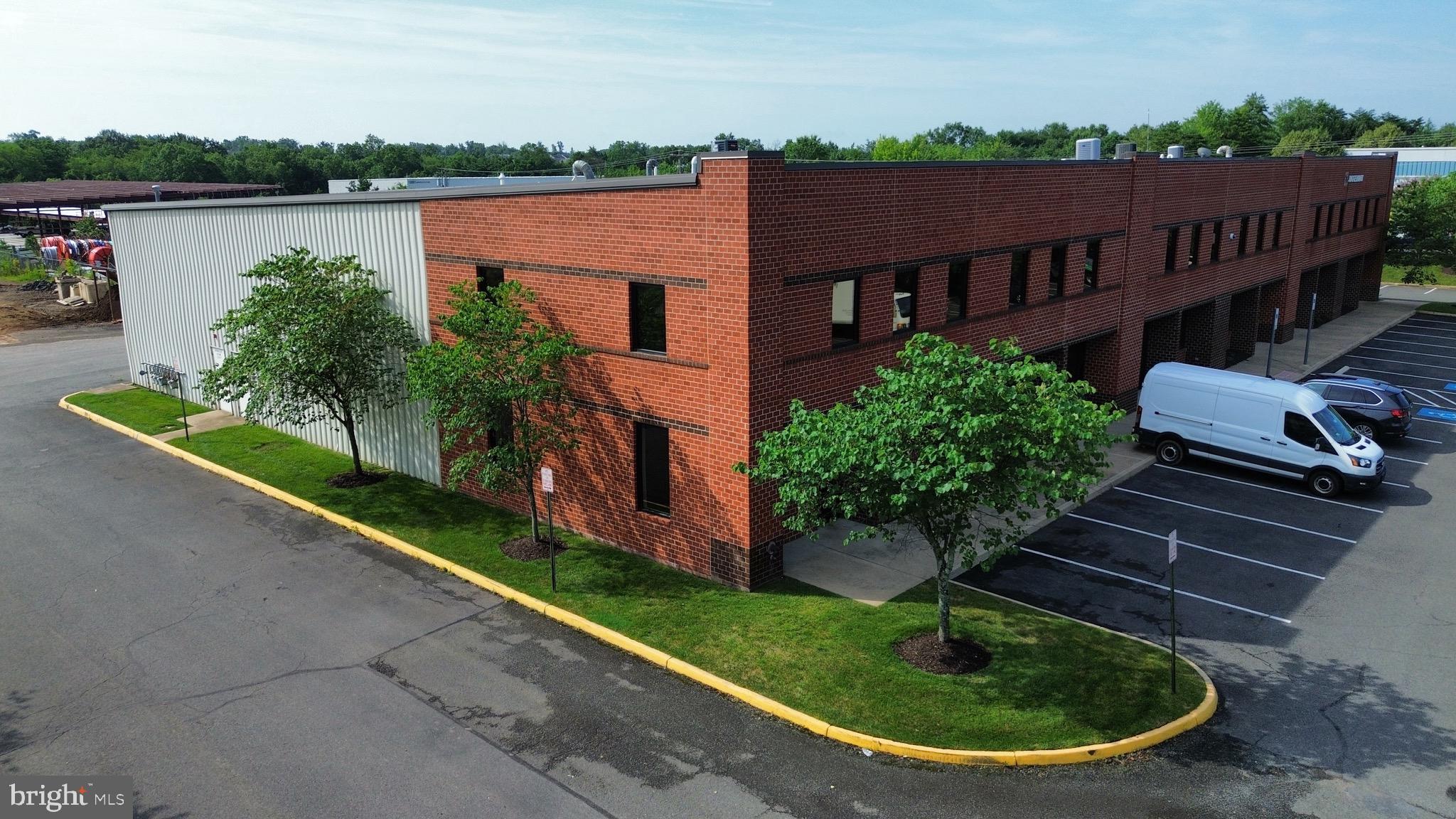 VIRGINIA MEADOWS - Commercial Lease