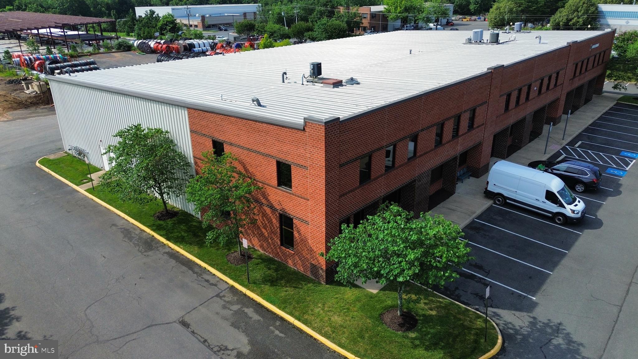 VIRGINIA MEADOWS - Commercial Lease