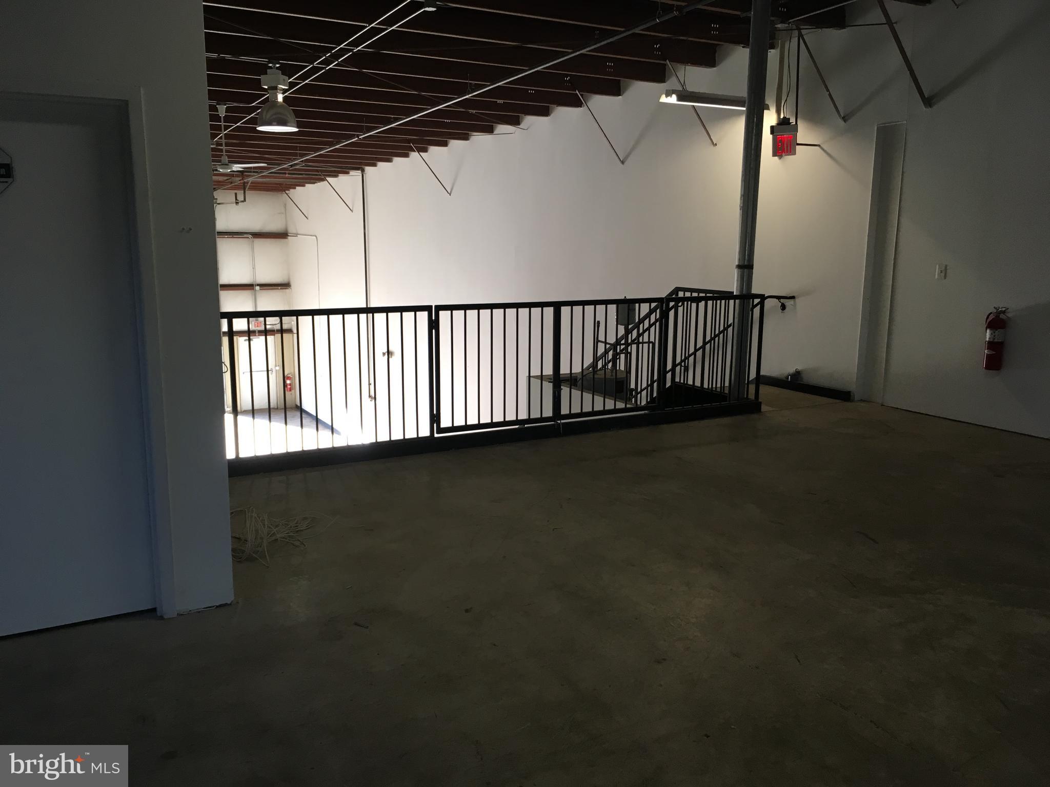 VIRGINIA MEADOWS - Commercial Lease