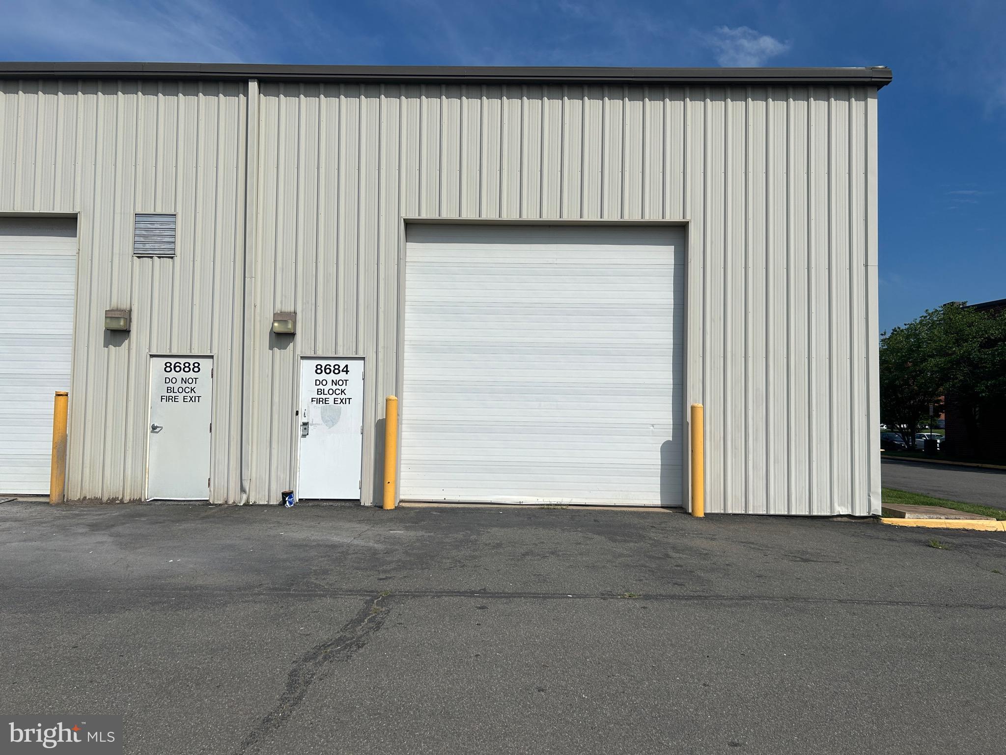 VIRGINIA MEADOWS - Commercial Lease