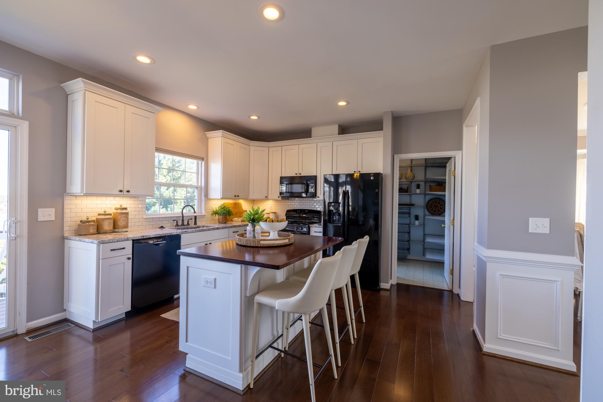 EAST STRATFORD - Residential