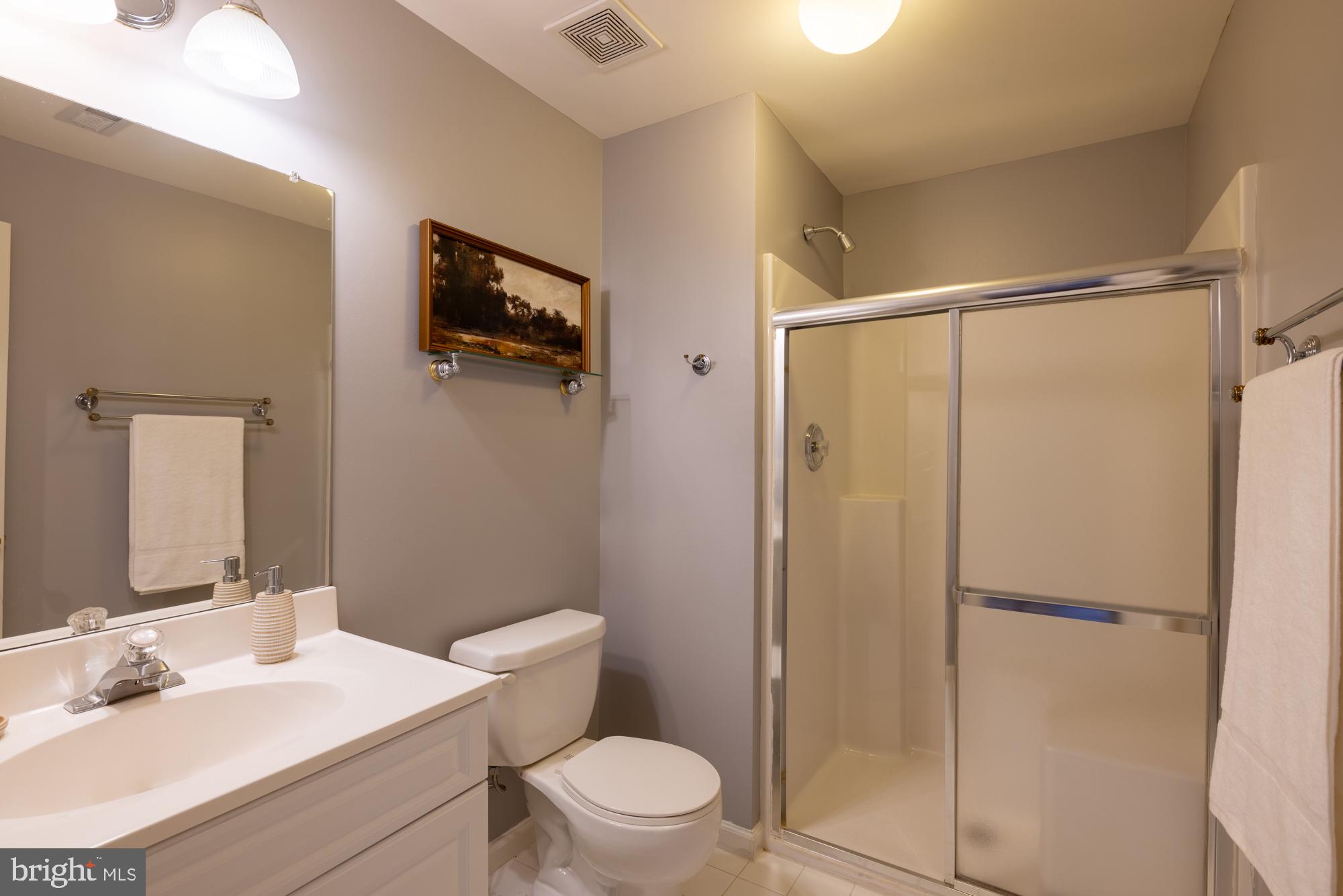 EAST STRATFORD - Residential