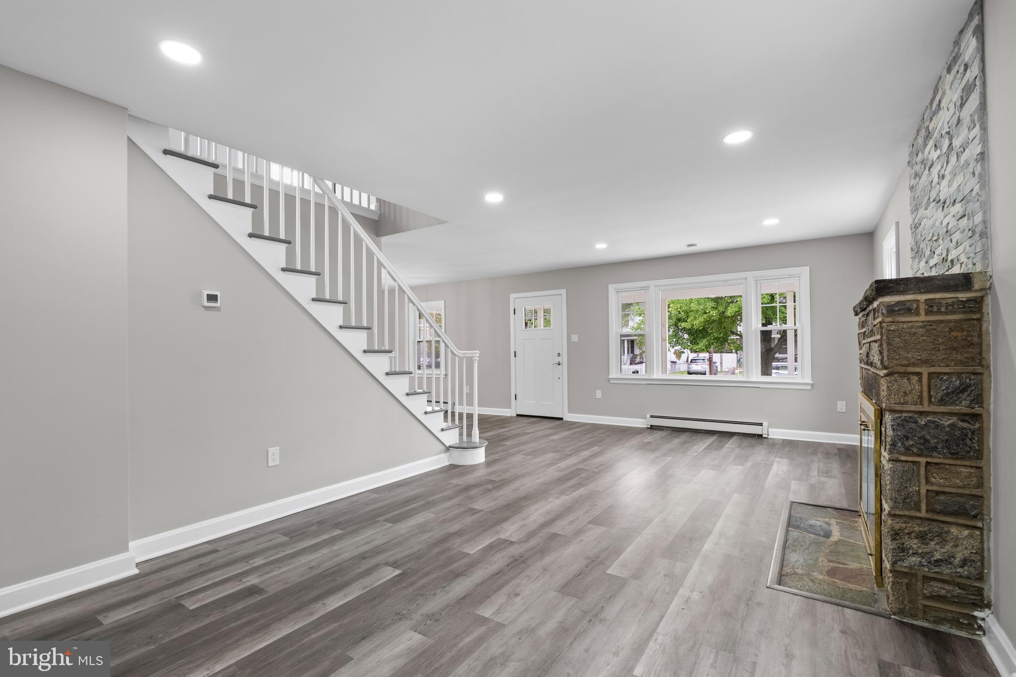 131 LIPPINCOTT AVENUE