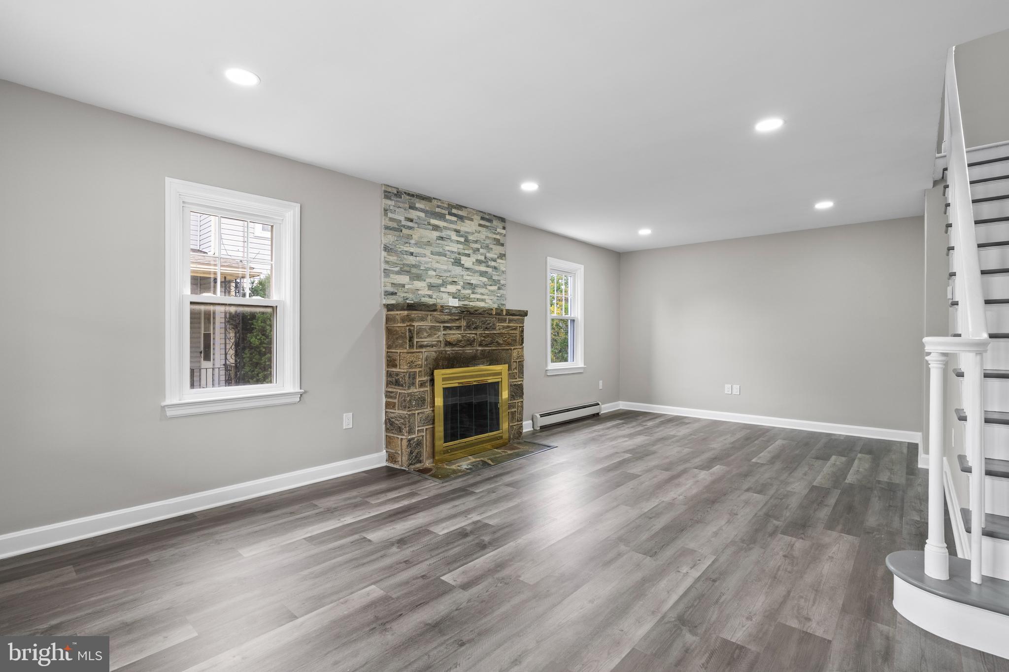 131 LIPPINCOTT AVENUE