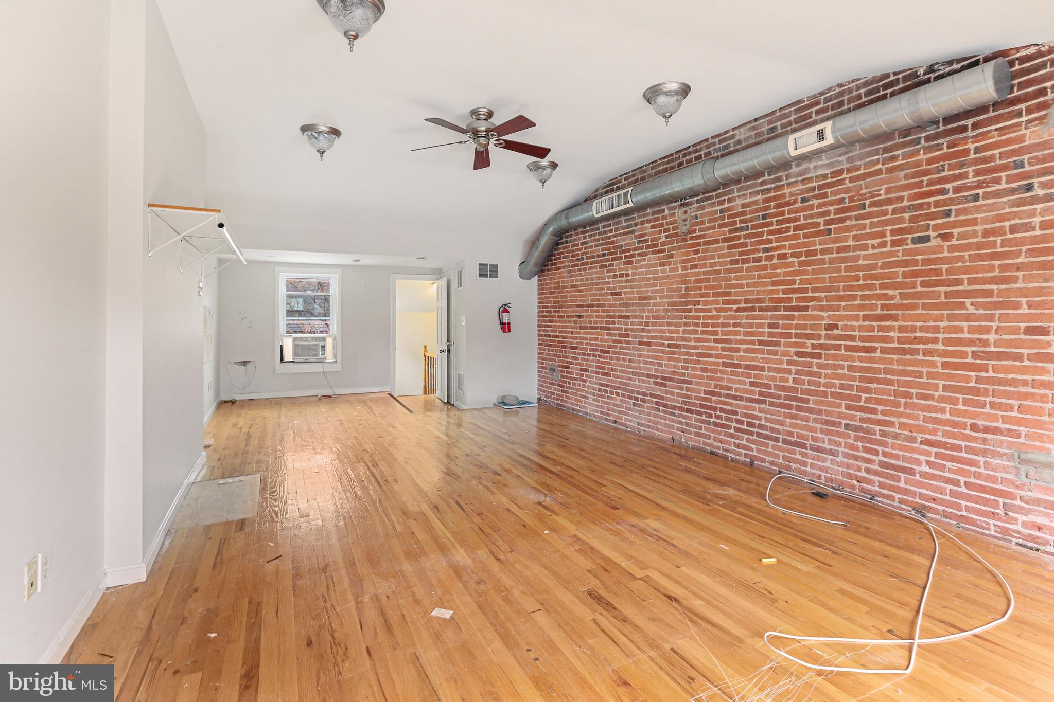 FEDERAL HILL HISTORIC DISTRICT - Commercial Sale