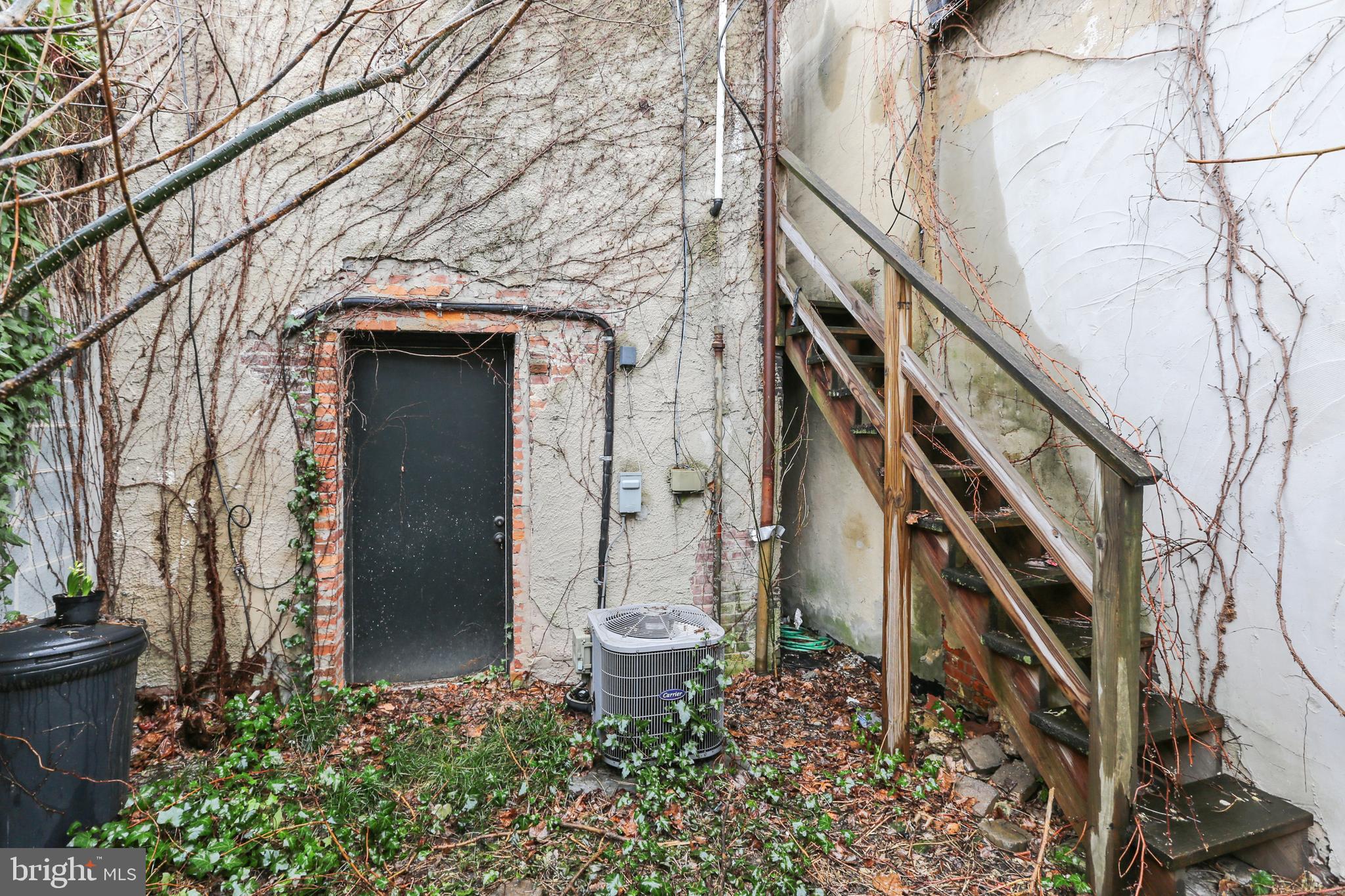 FEDERAL HILL HISTORIC DISTRICT - Commercial Sale