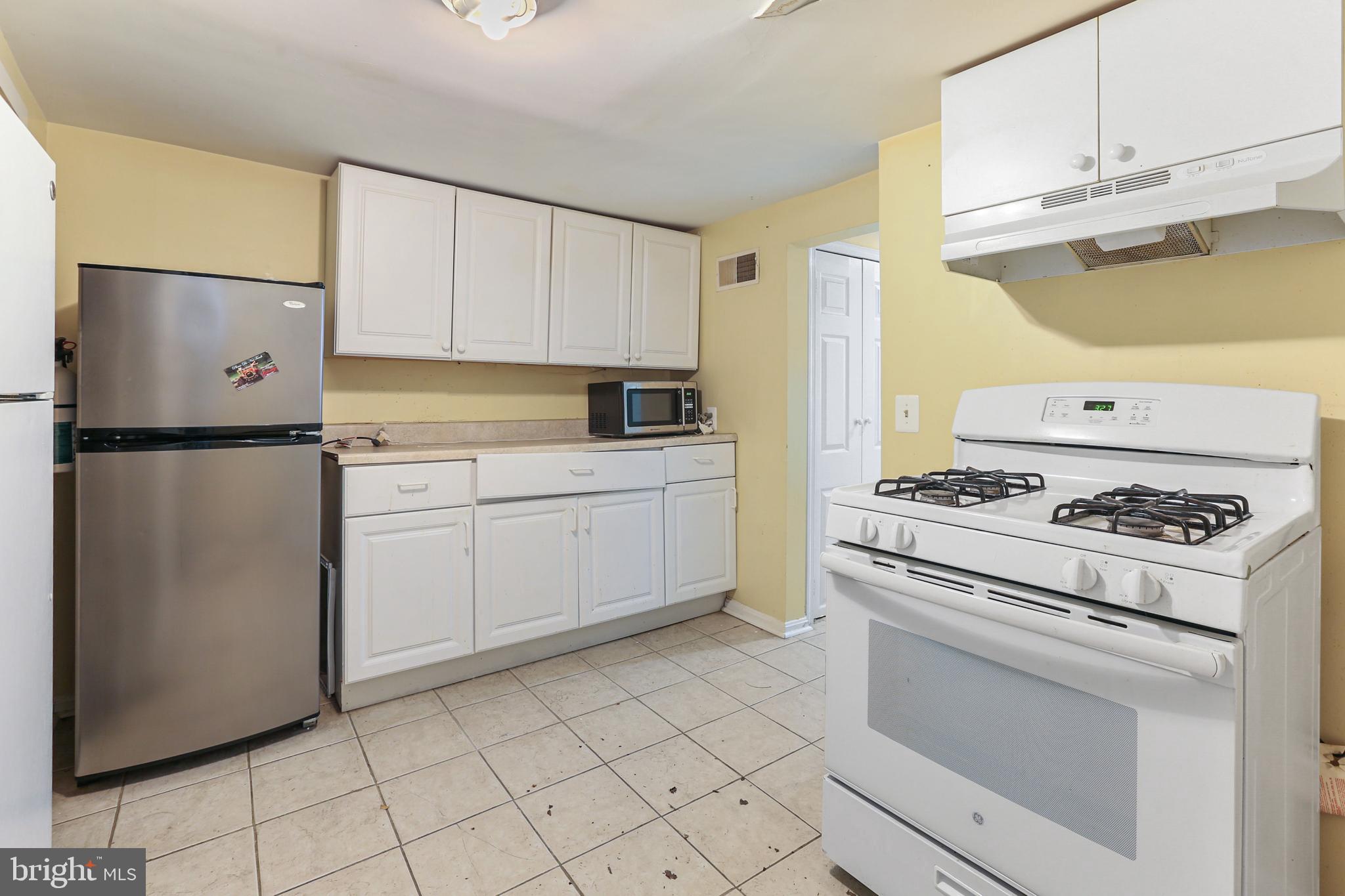 FEDERAL HILL HISTORIC DISTRICT - Commercial Sale