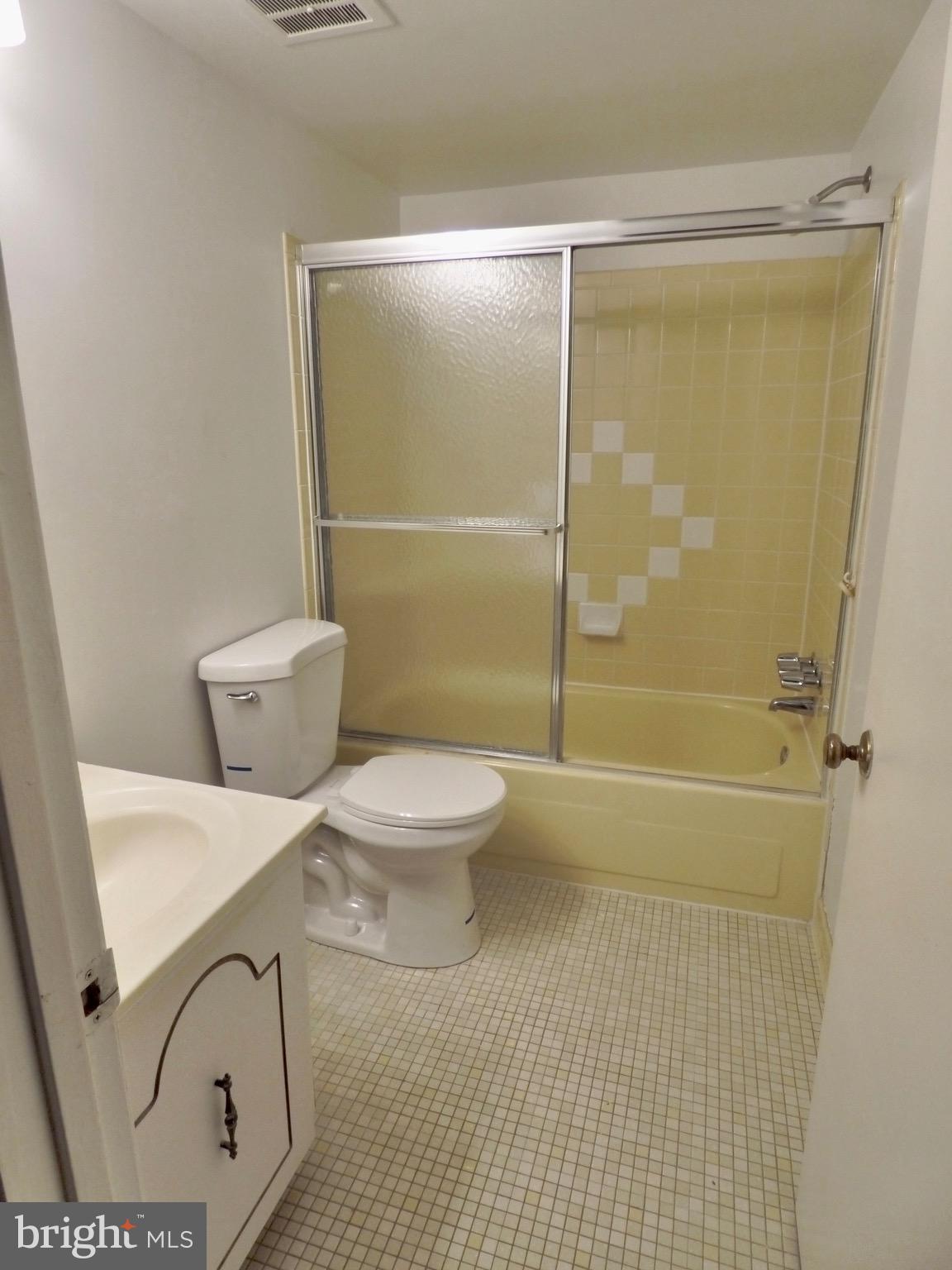 HALLCREST HEIGHTS - Residential Lease