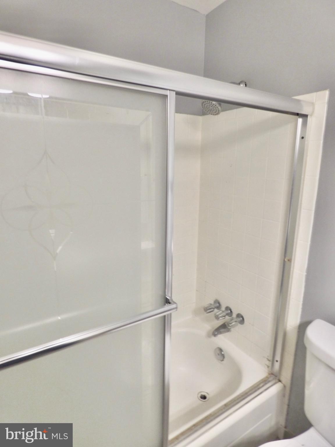 HALLCREST HEIGHTS - Residential Lease