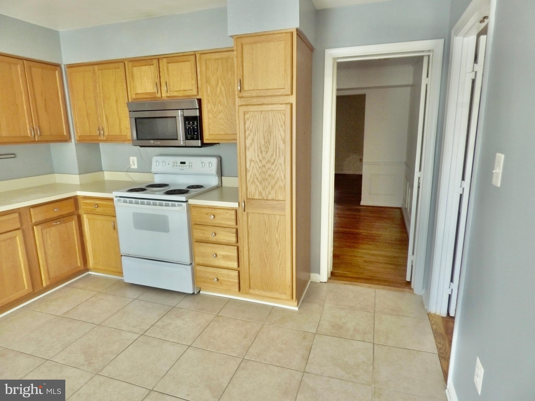 HALLCREST HEIGHTS - Residential Lease