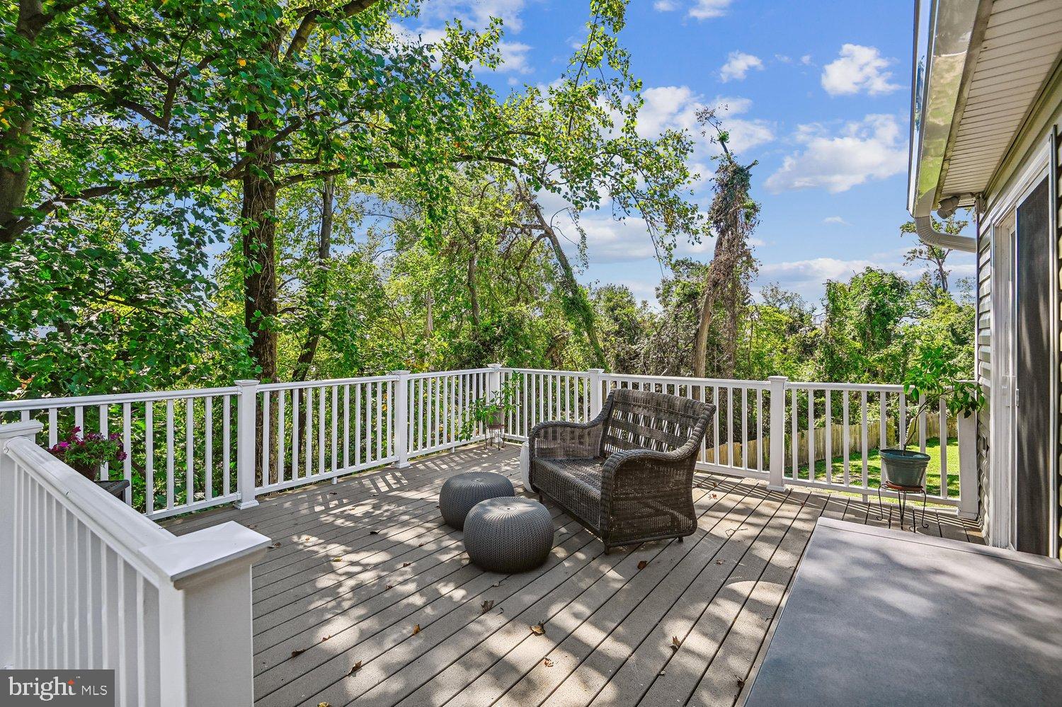 7109 RENWICK COURT