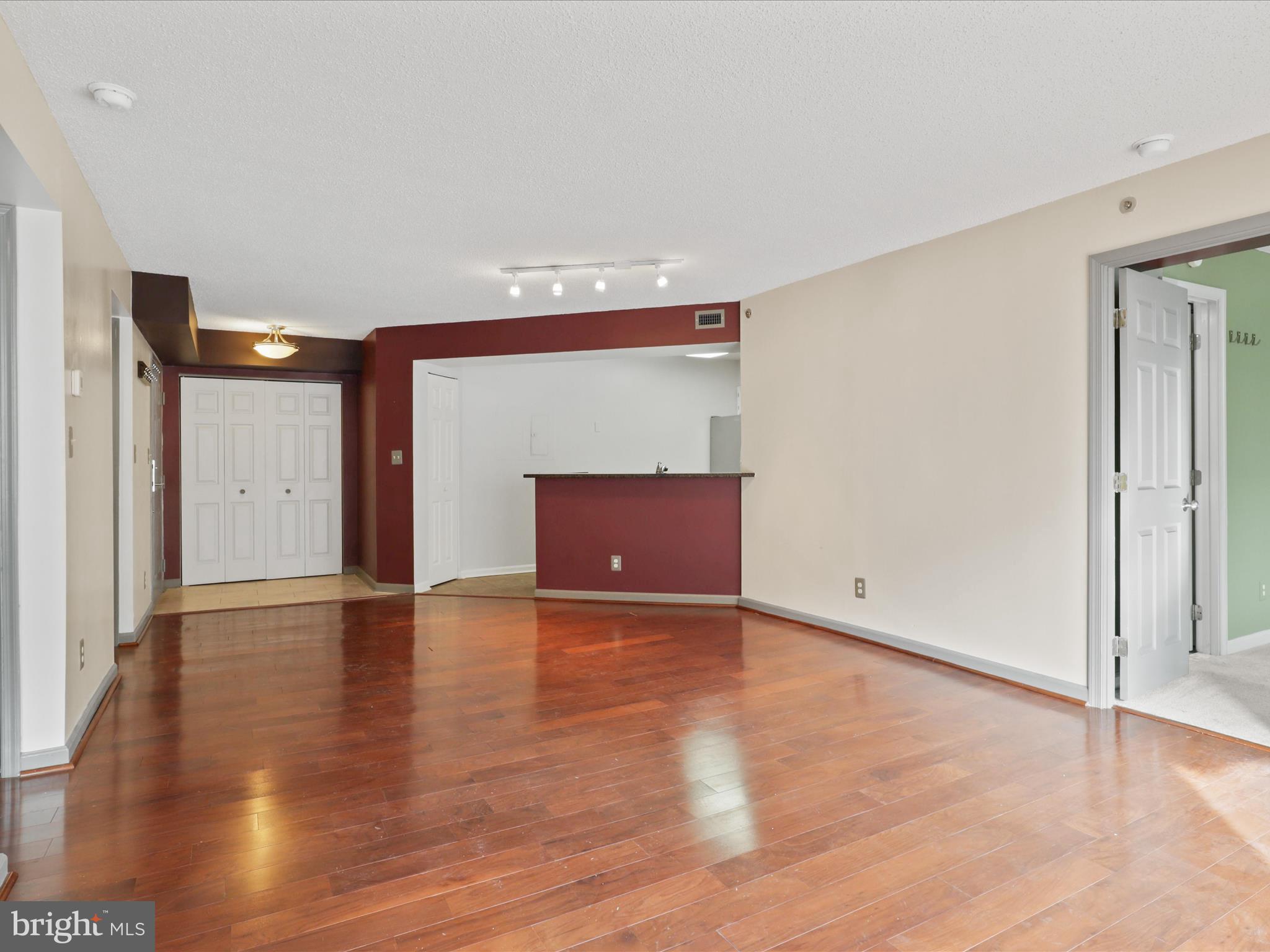 BRADDOCK PLACE - Residential Lease