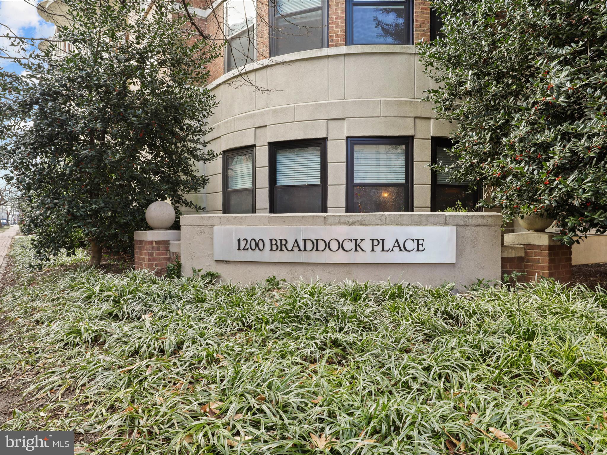BRADDOCK PLACE - Residential Lease
