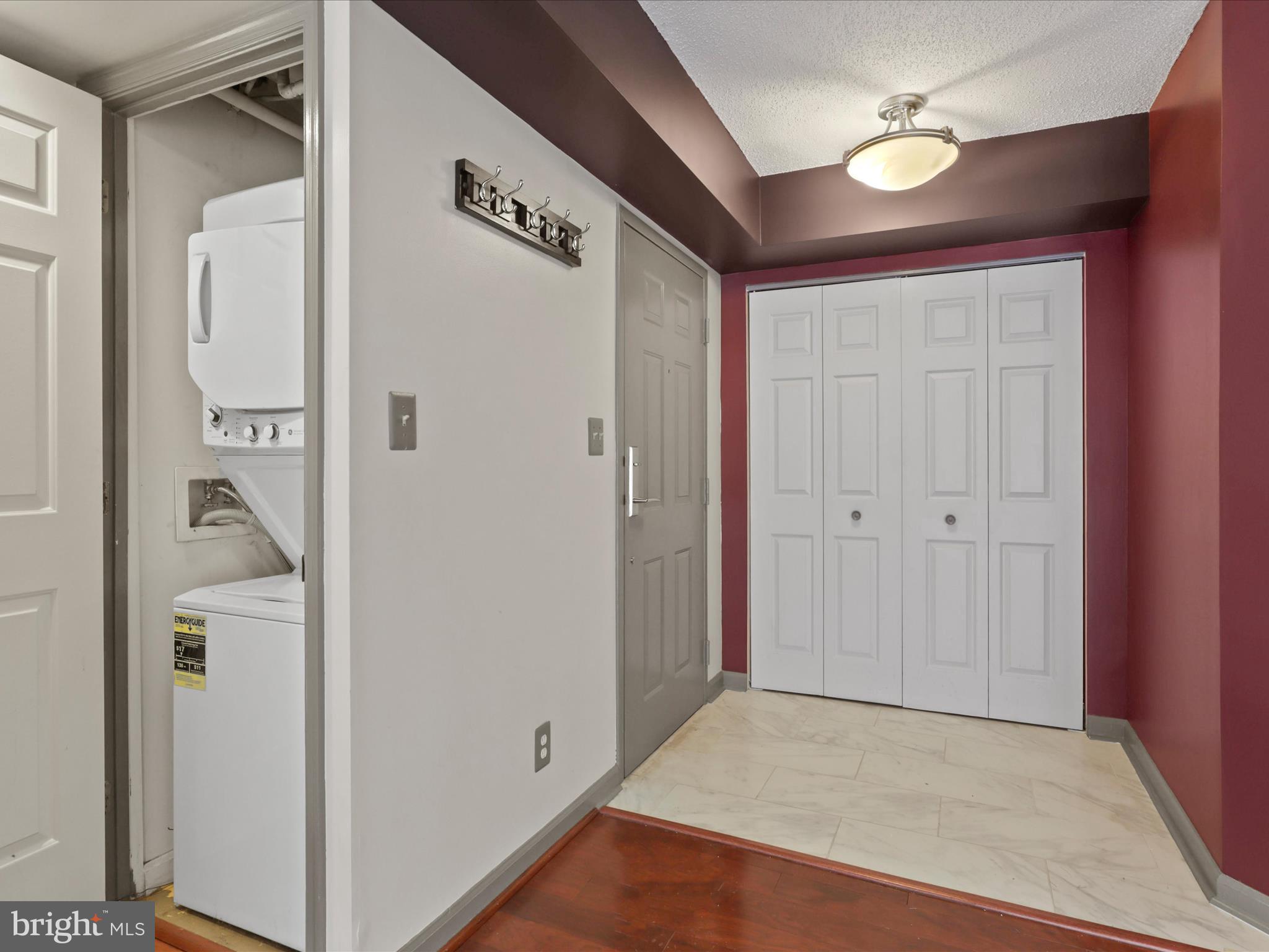 BRADDOCK PLACE - Residential Lease