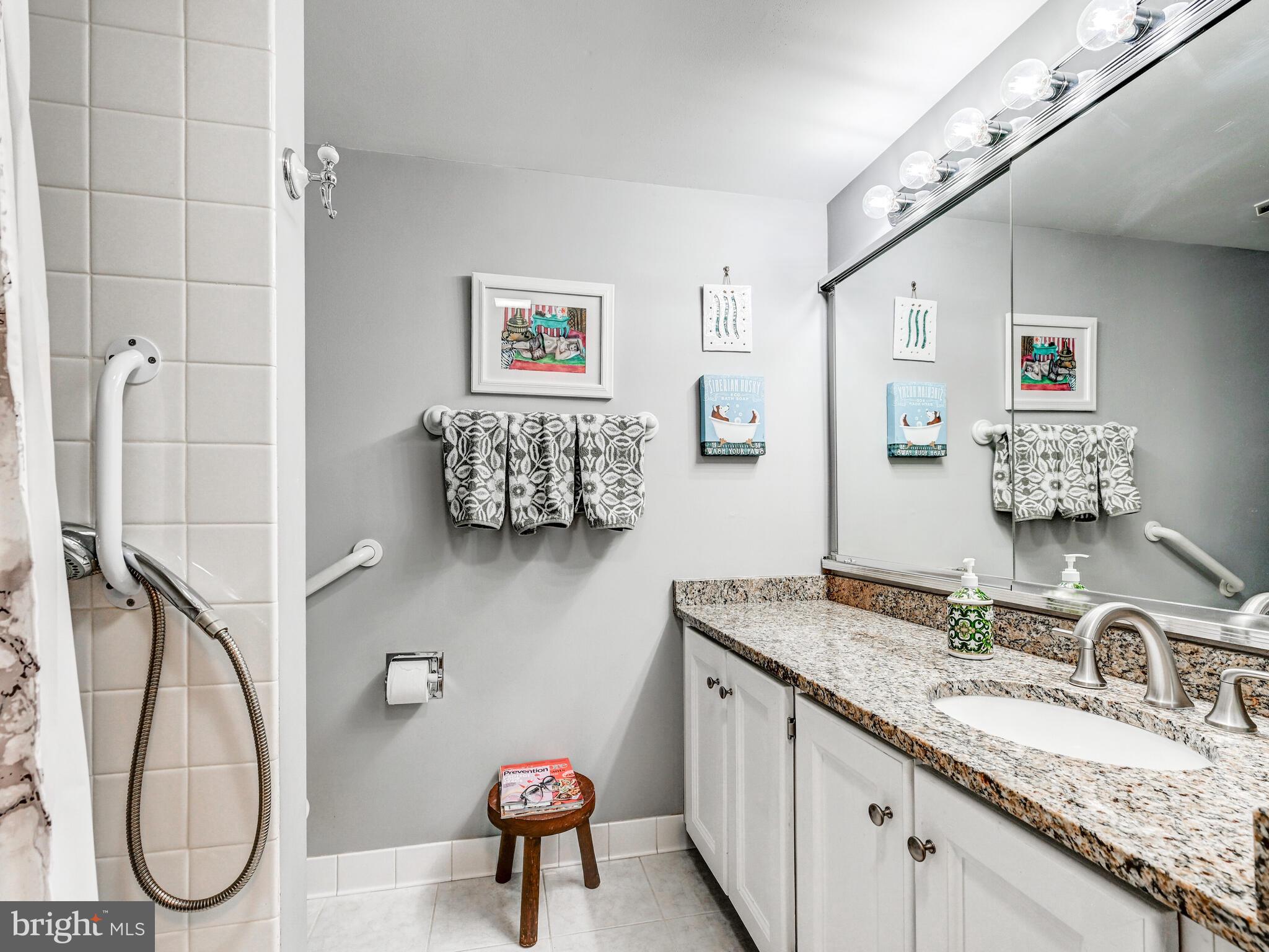 ANNEN WOODS - Residential