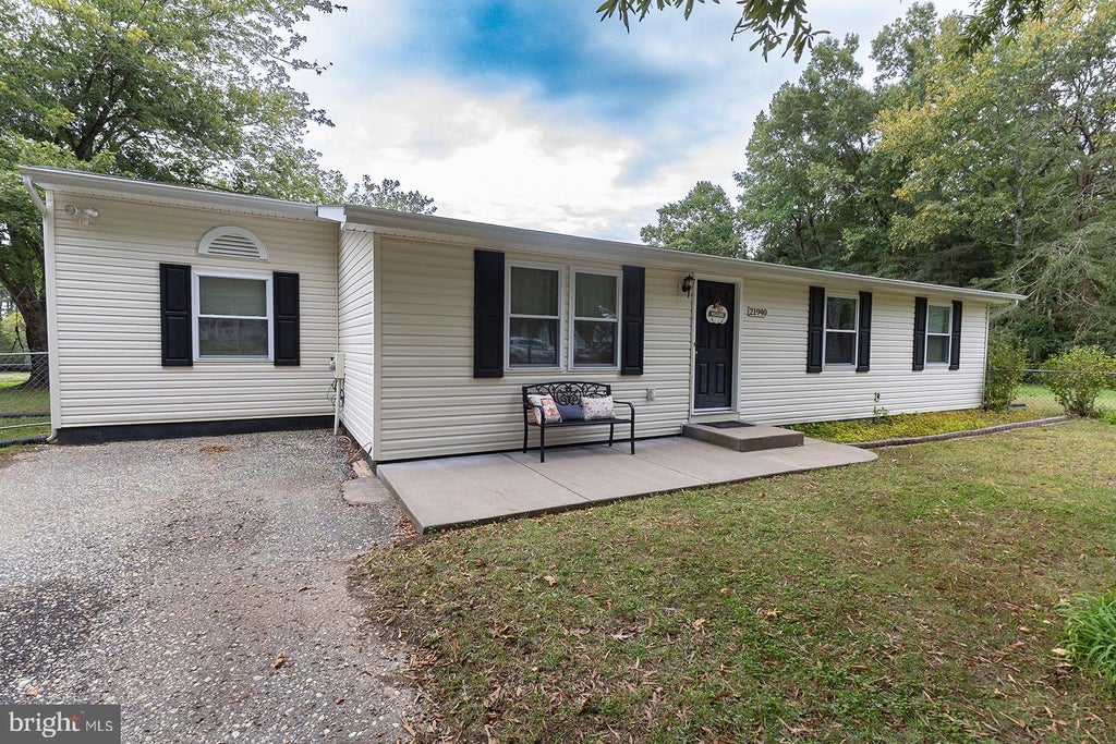 Photo of 21940 Baja Ln, GREAT MILLS, MD 20634 (MLS # MDSM2033978)