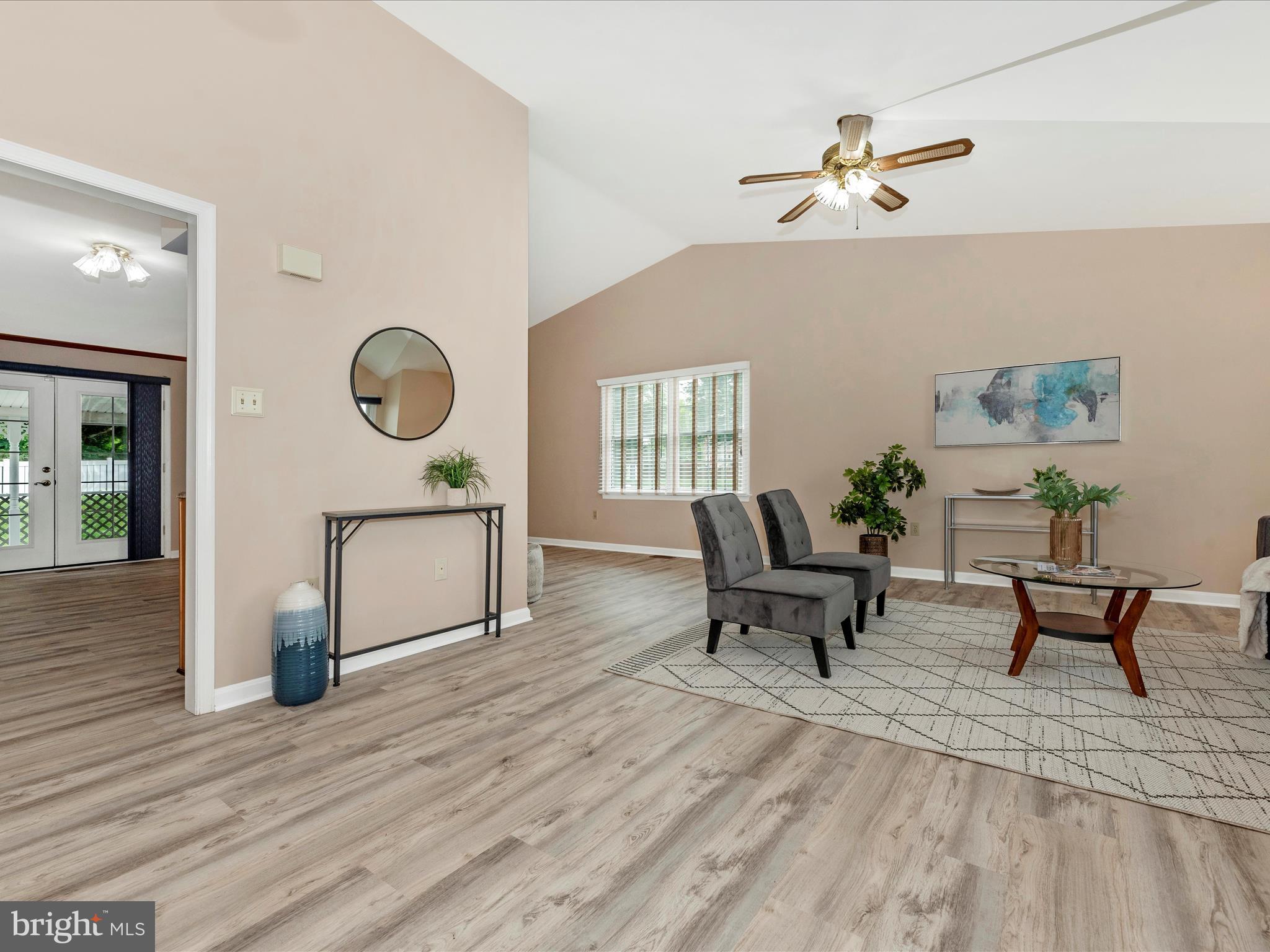 305 SILVER CREST DRIVE