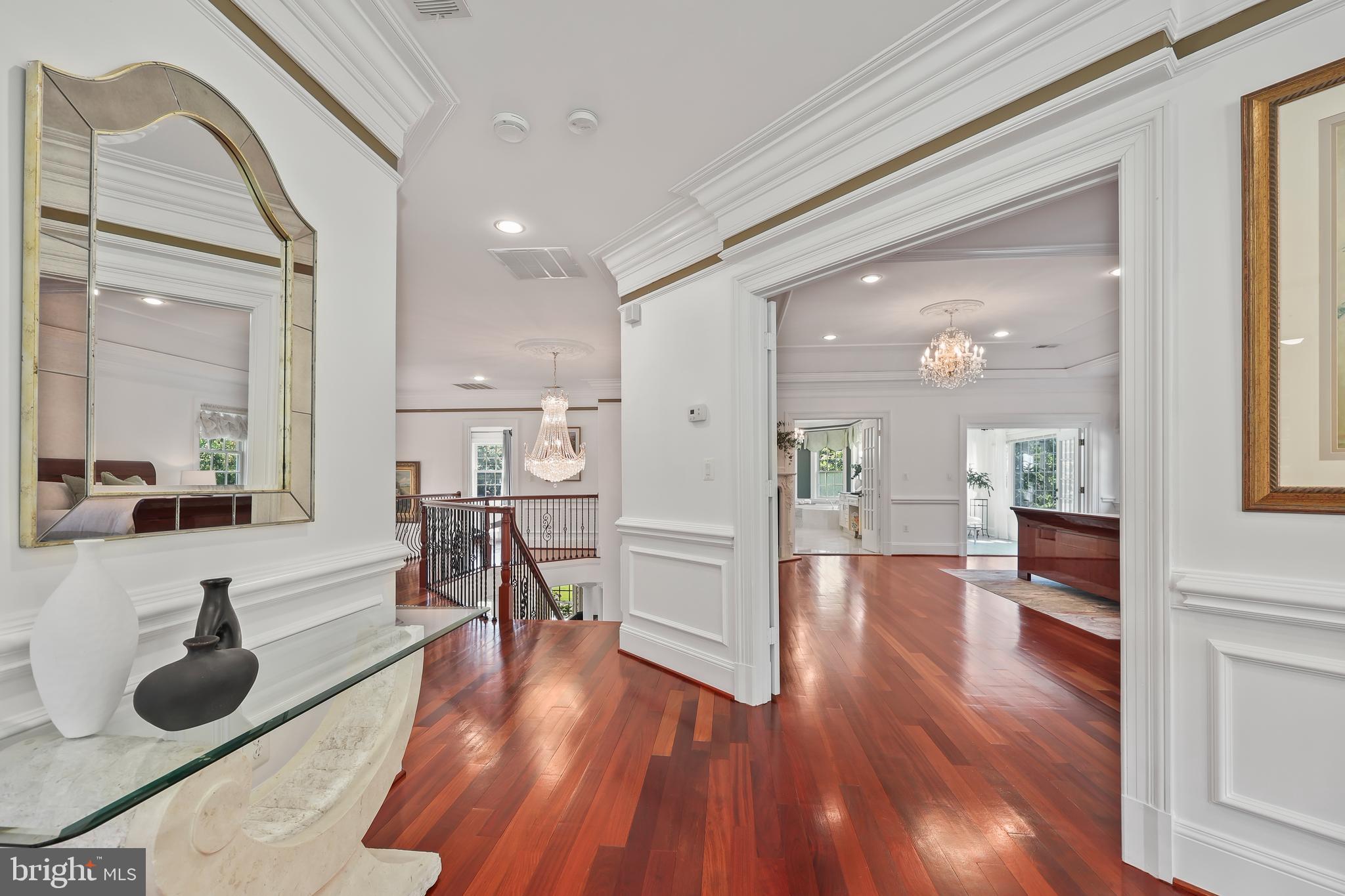 ANNANDALE ACRES - Residential