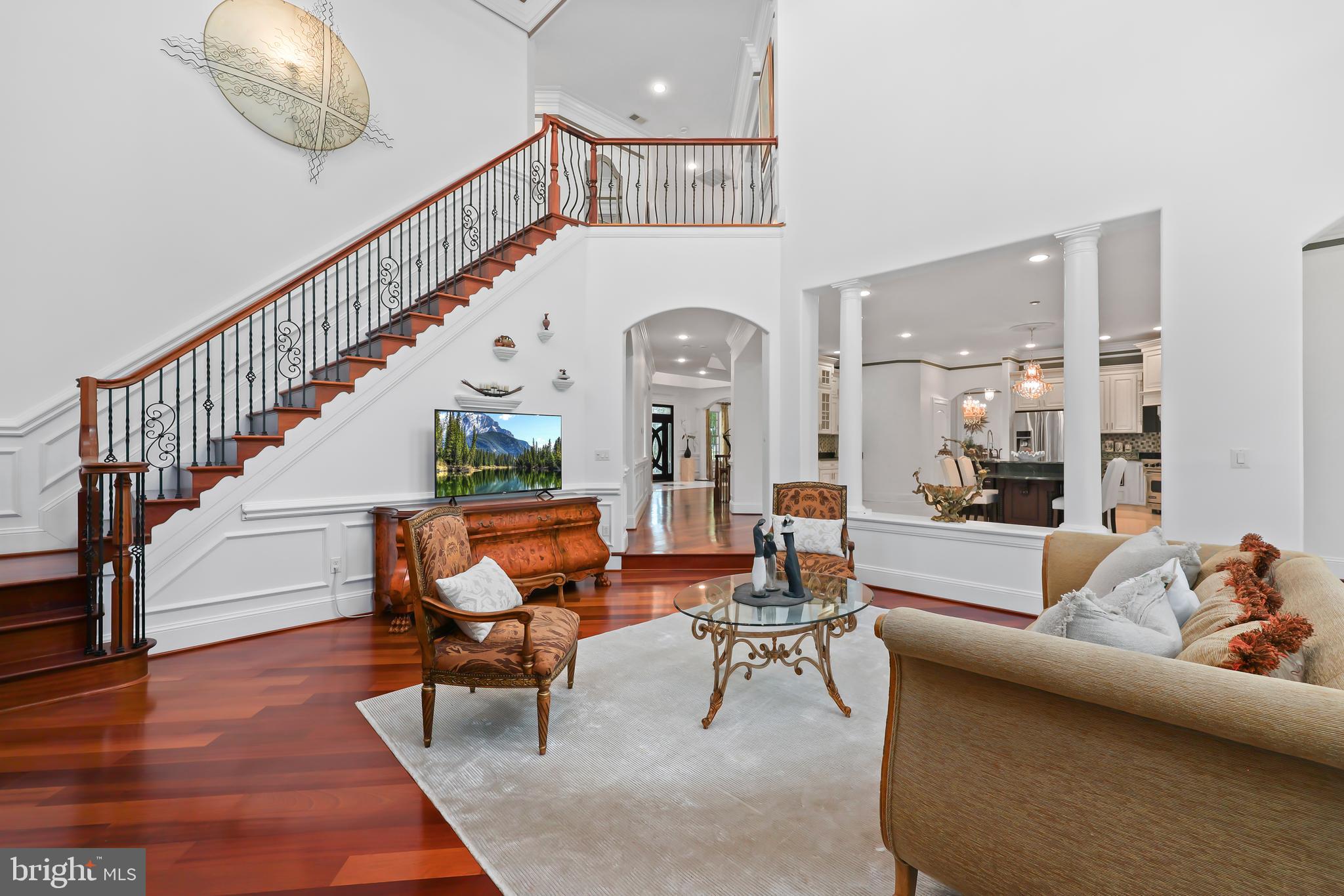 ANNANDALE ACRES - Residential