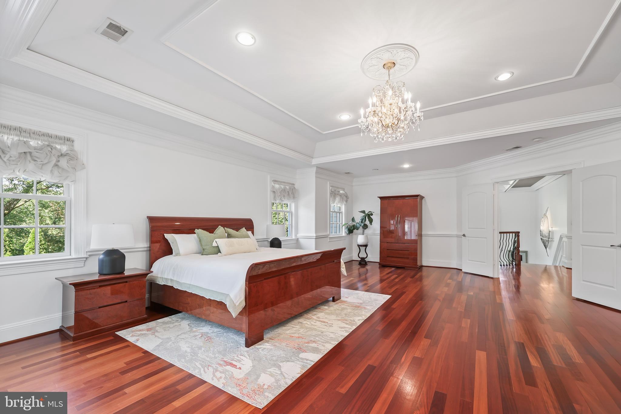 ANNANDALE ACRES - Residential