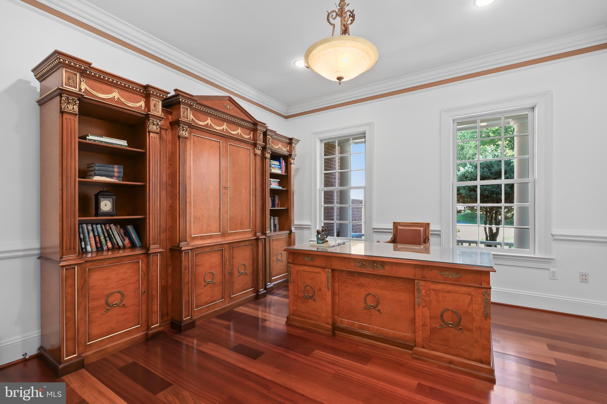 ANNANDALE ACRES - Residential