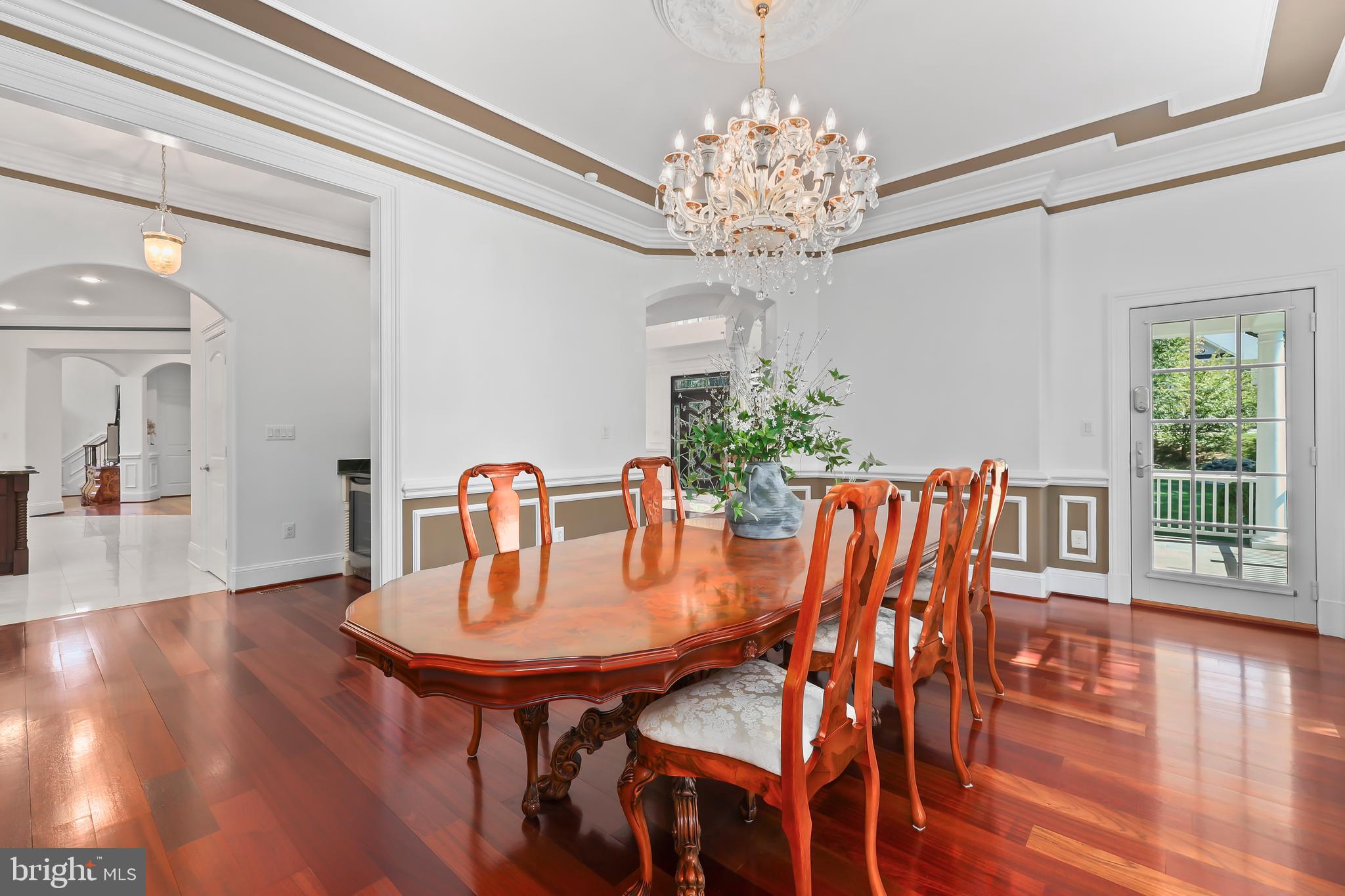 ANNANDALE ACRES - Residential