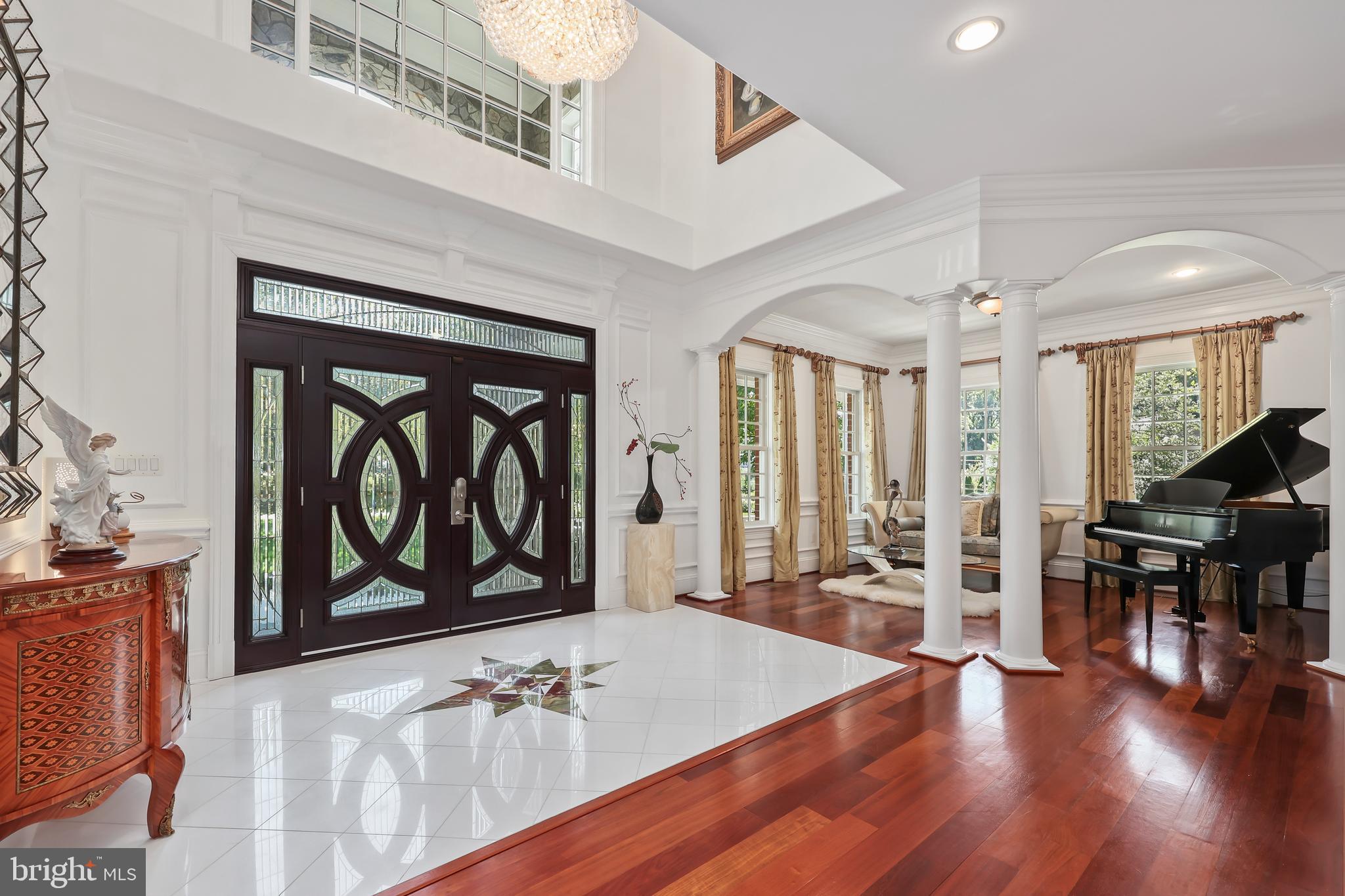 ANNANDALE ACRES - Residential