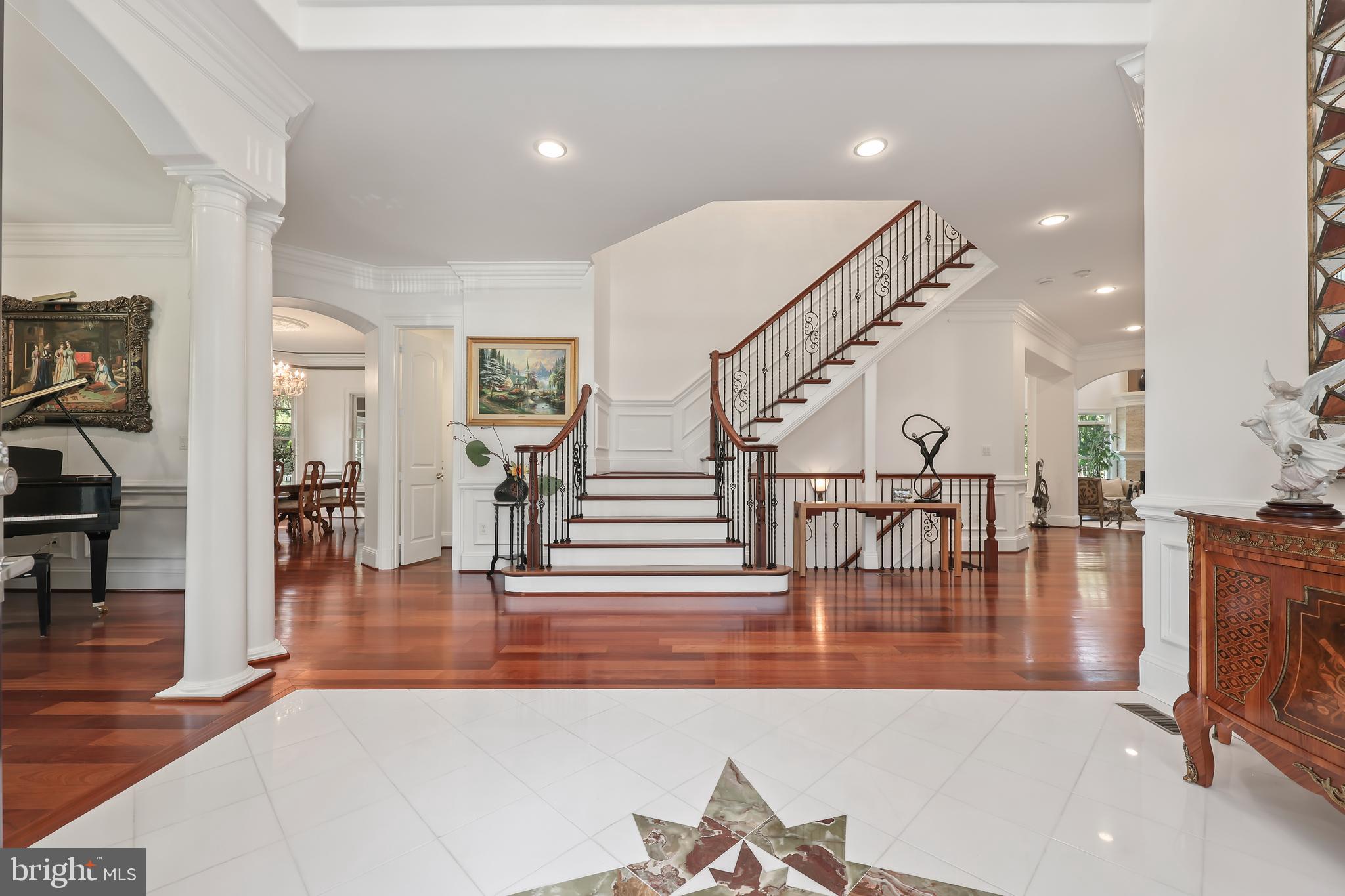 ANNANDALE ACRES - Residential