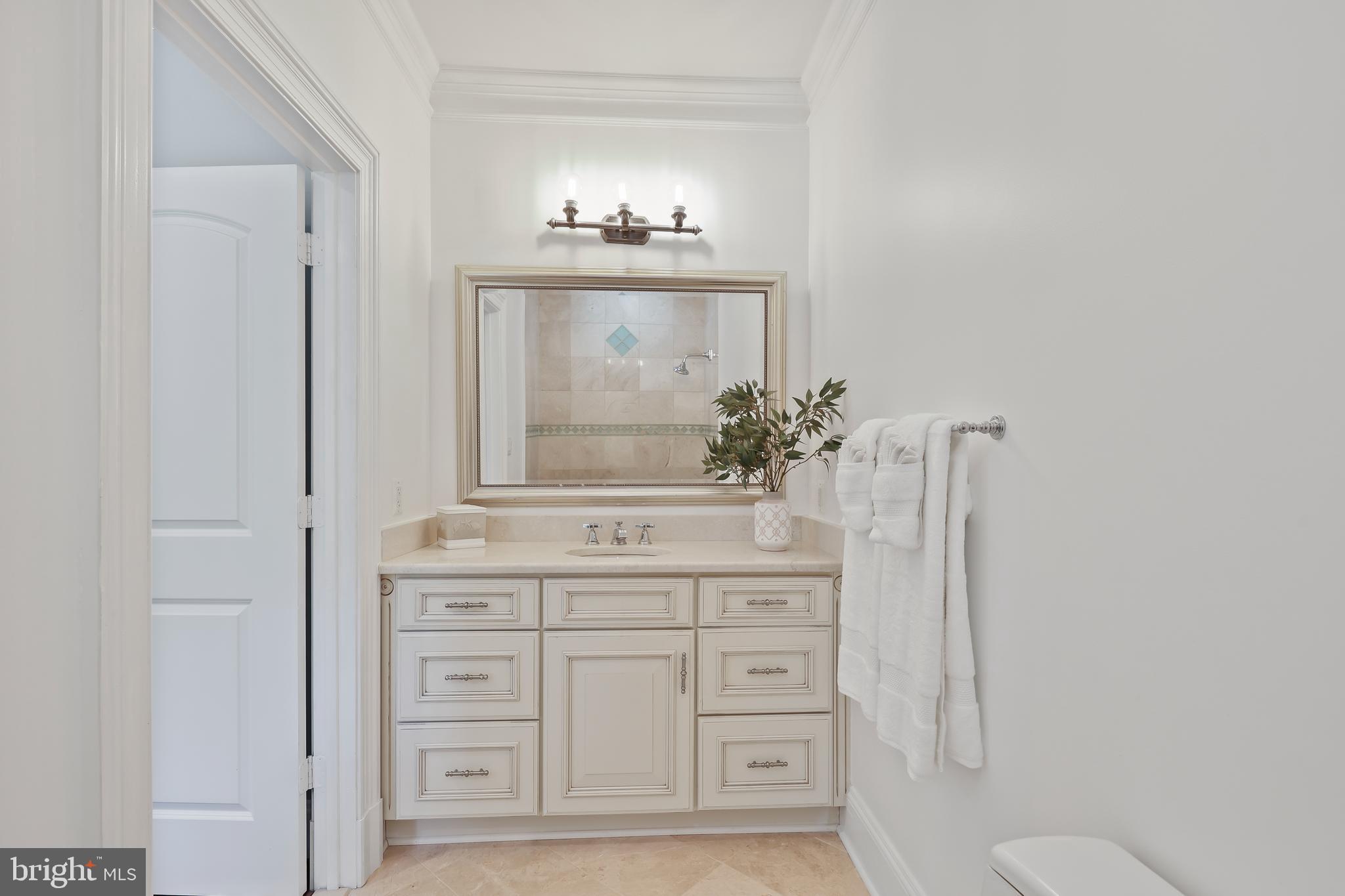 ANNANDALE ACRES - Residential