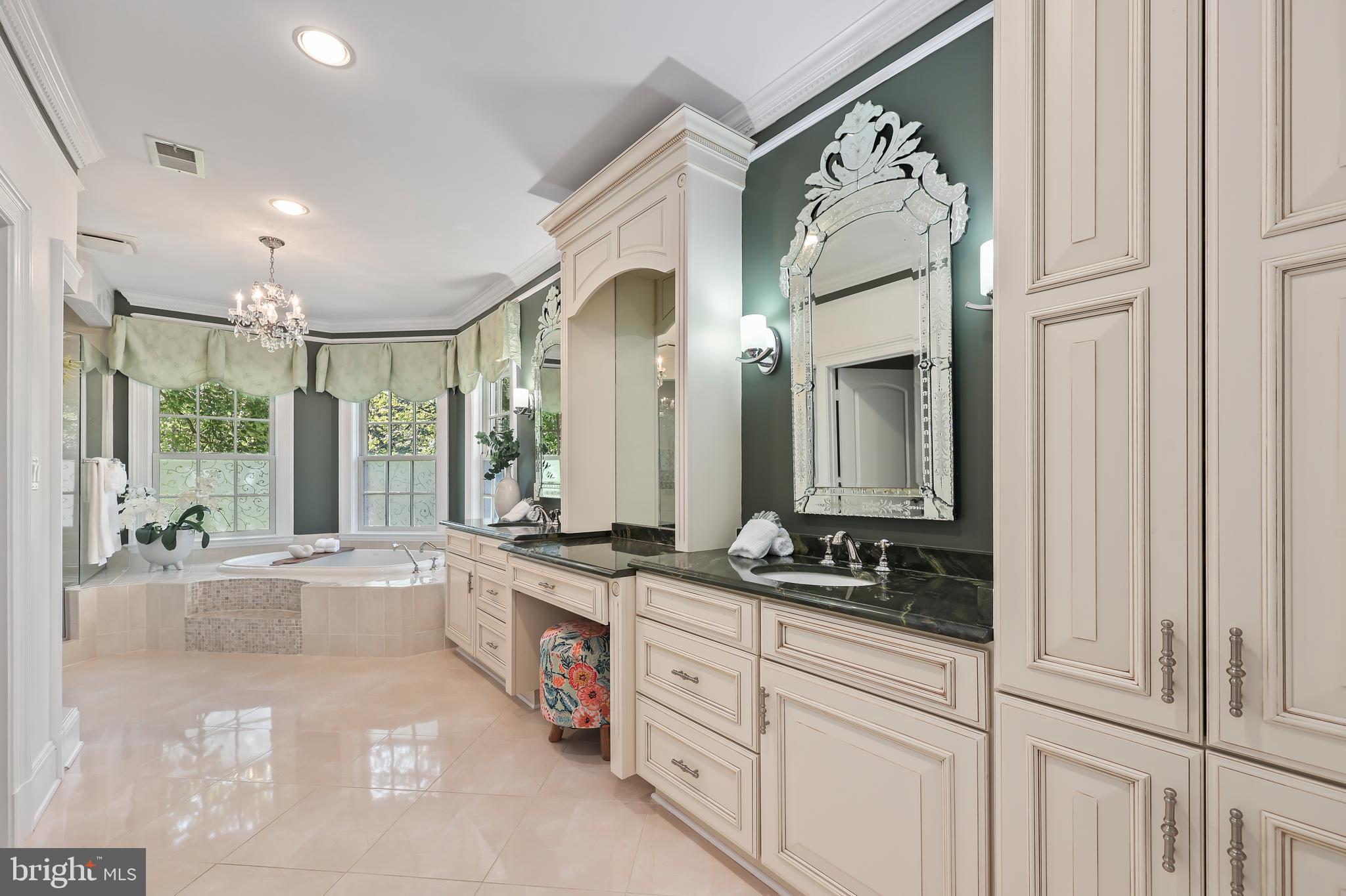 ANNANDALE ACRES - Residential