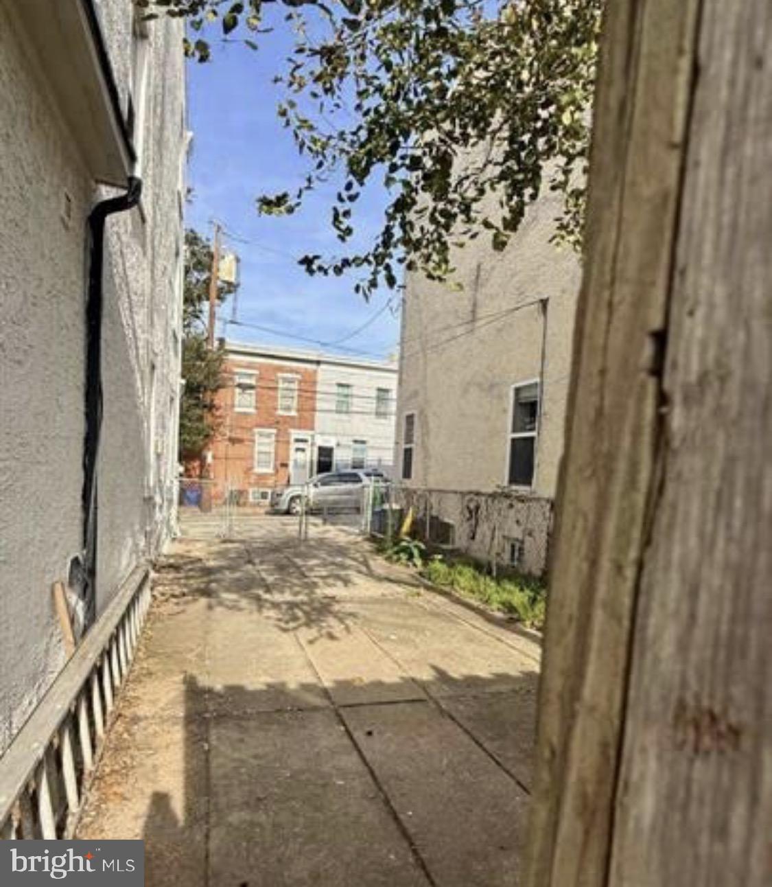 193 DUPONT STREET